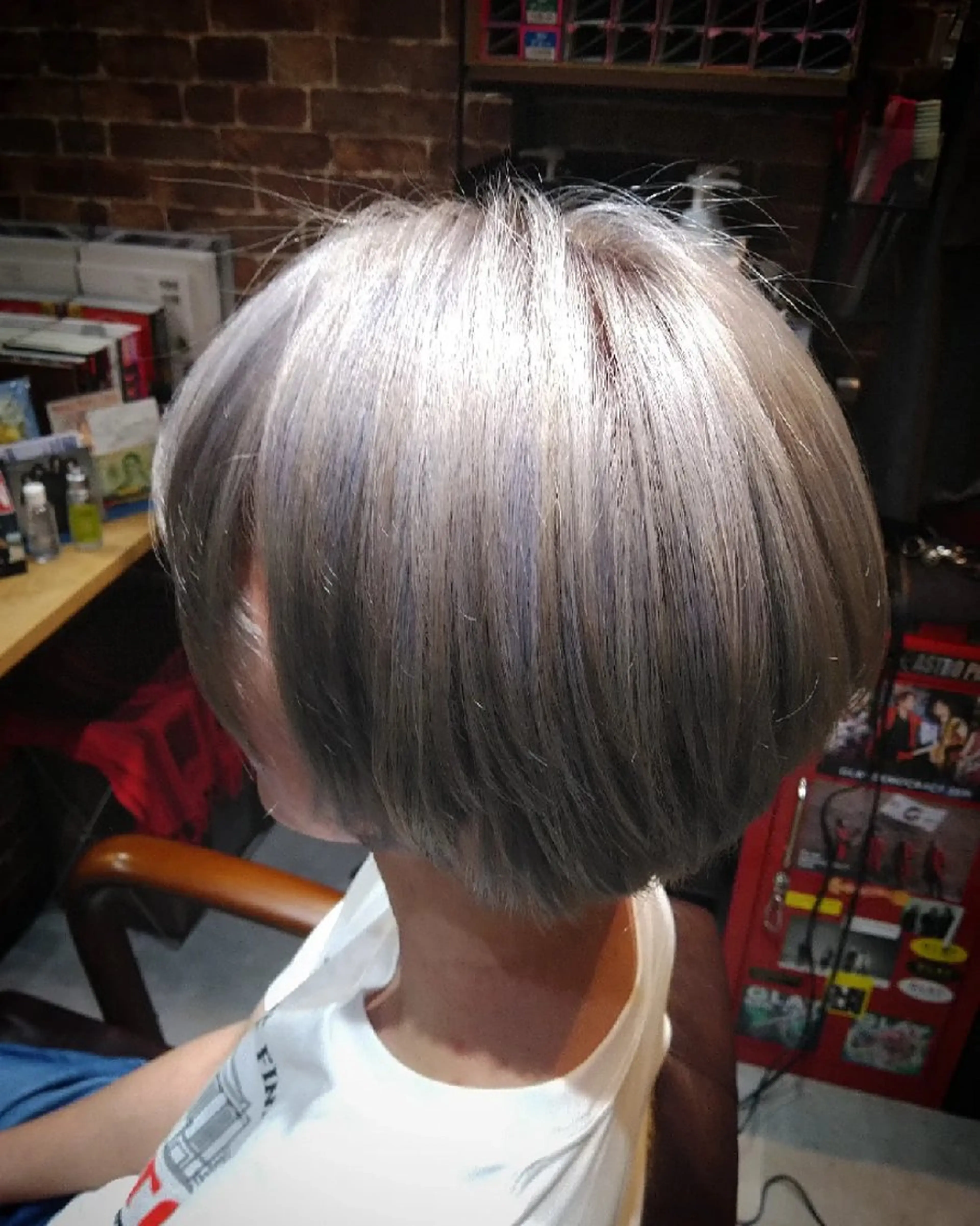 ショート カラー ブリーチ デザインカラー メッシュ Share Salon JAM machida所属・24h受付の髪質改善 とヘッドスパ┊︎髙橋のヘアスタイル