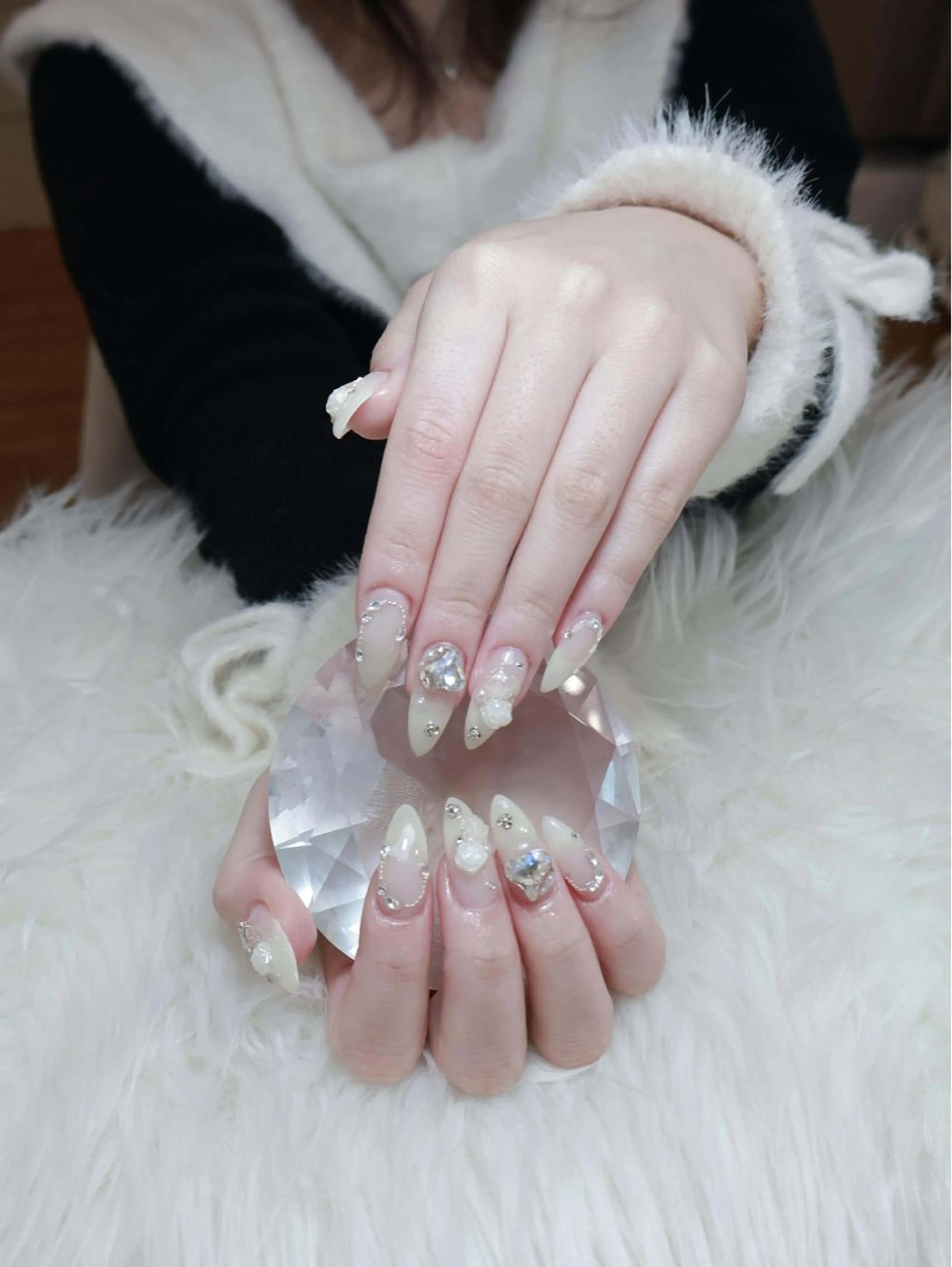 ネイル アートネイル 長さ出し グラデーション マグネットネイル ニュアンスネイル ハンドネイル Risu Nails Salon 代々木所属・リス ネイルのネイルデザイン