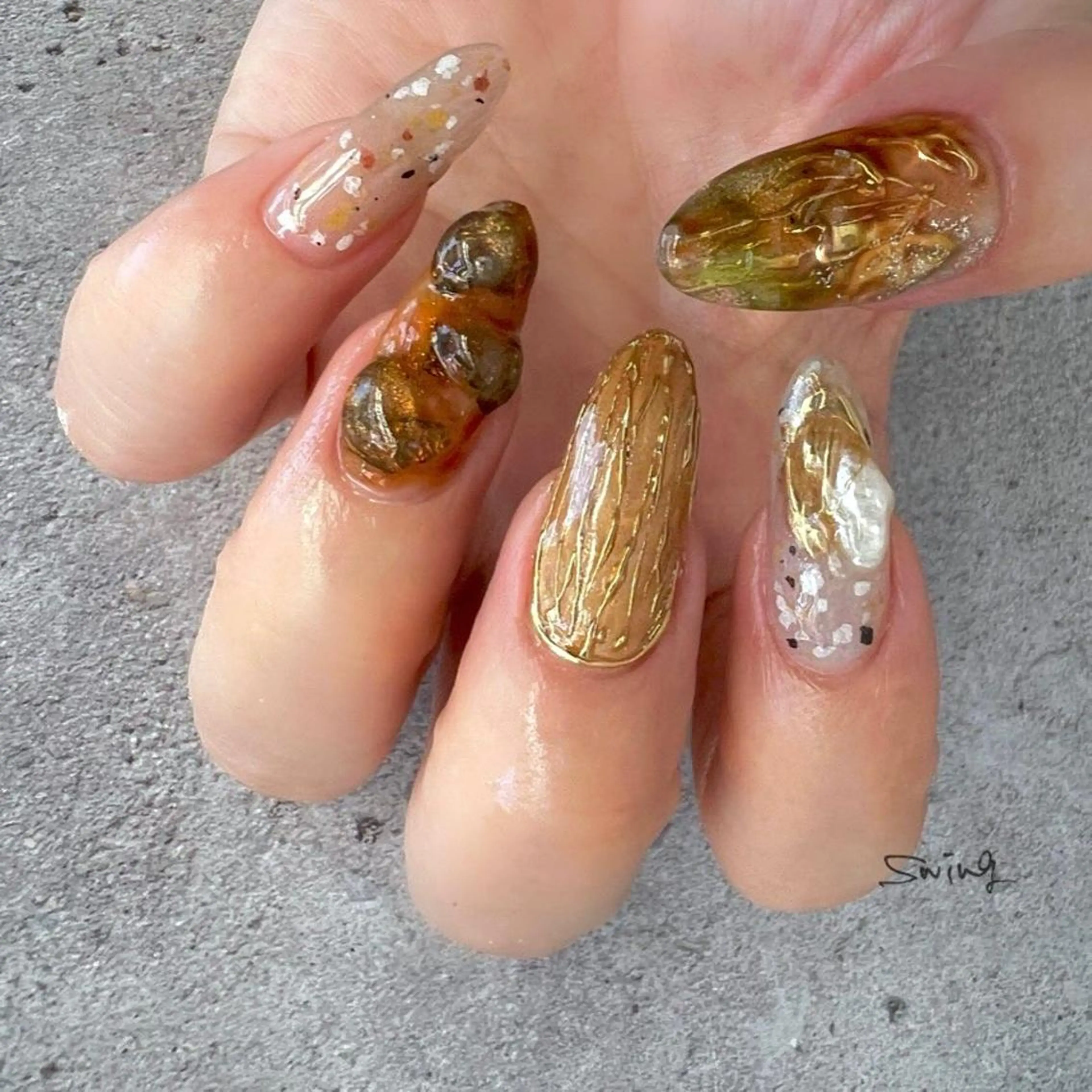 ネイル ニュアンスネイル SWING Nail Salon所属・Yoshida Takakoのネイルデザイン