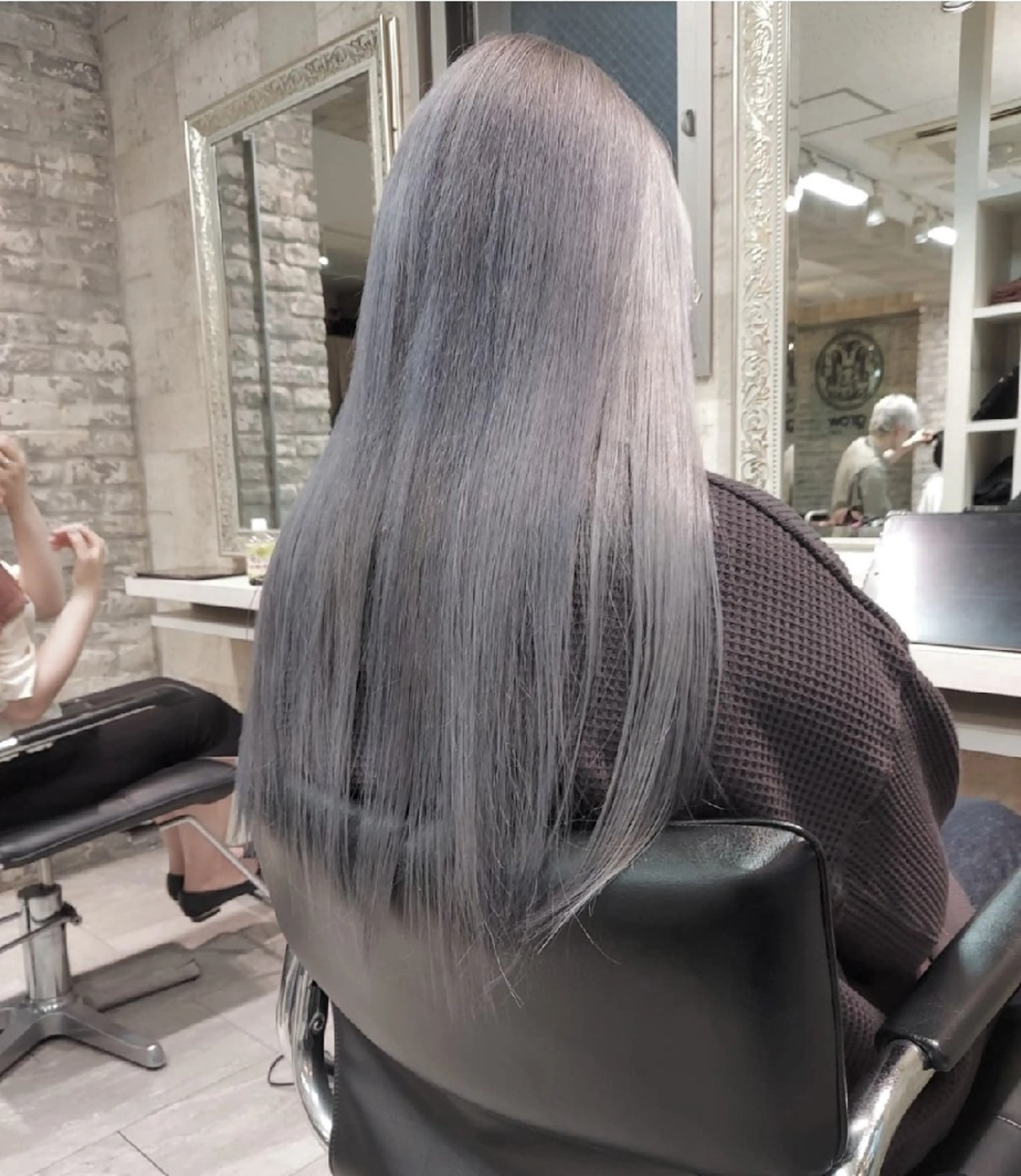 ロング カラー シルバー ヘアカラー トリートメント grow上野御徒町【グロウ】所属・ブリーチ・ハイトーン 特化🎉内山のヘアスタイル