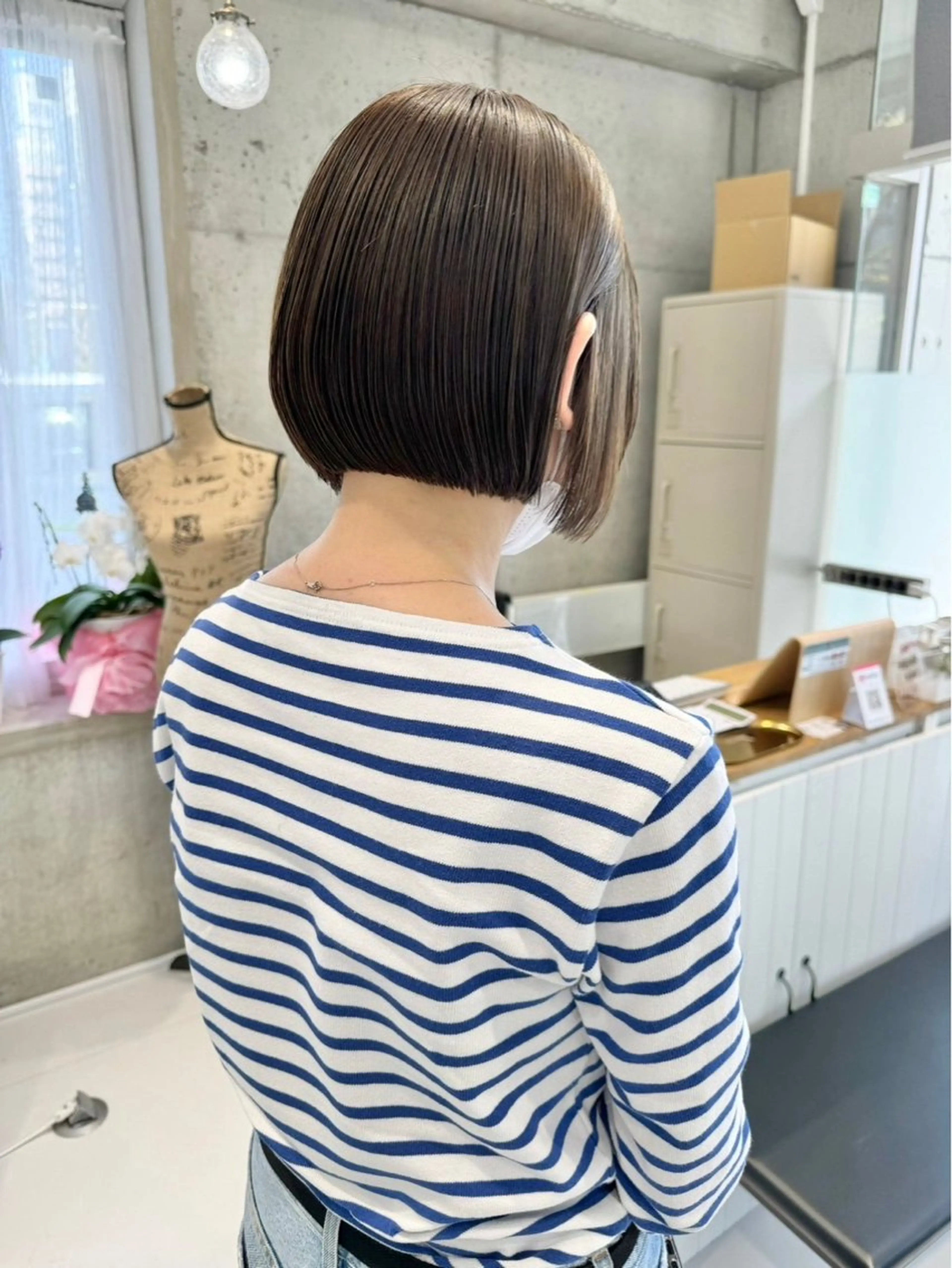 ショート 会田有紀 /切りっぱなしボブのヘアスタイル