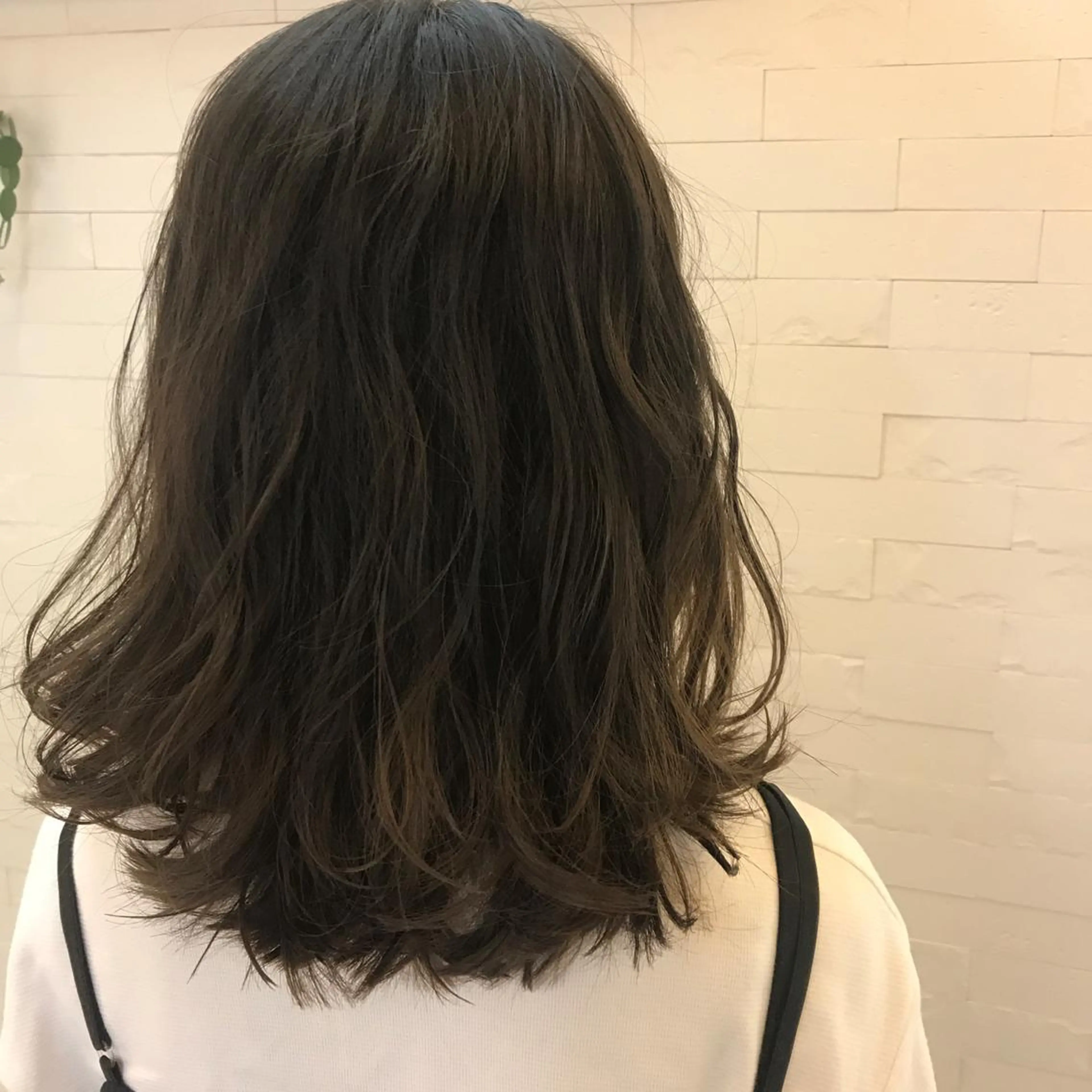 ミディアム ハイライト✖️ 暗髪🤎Nahoのヘアスタイル