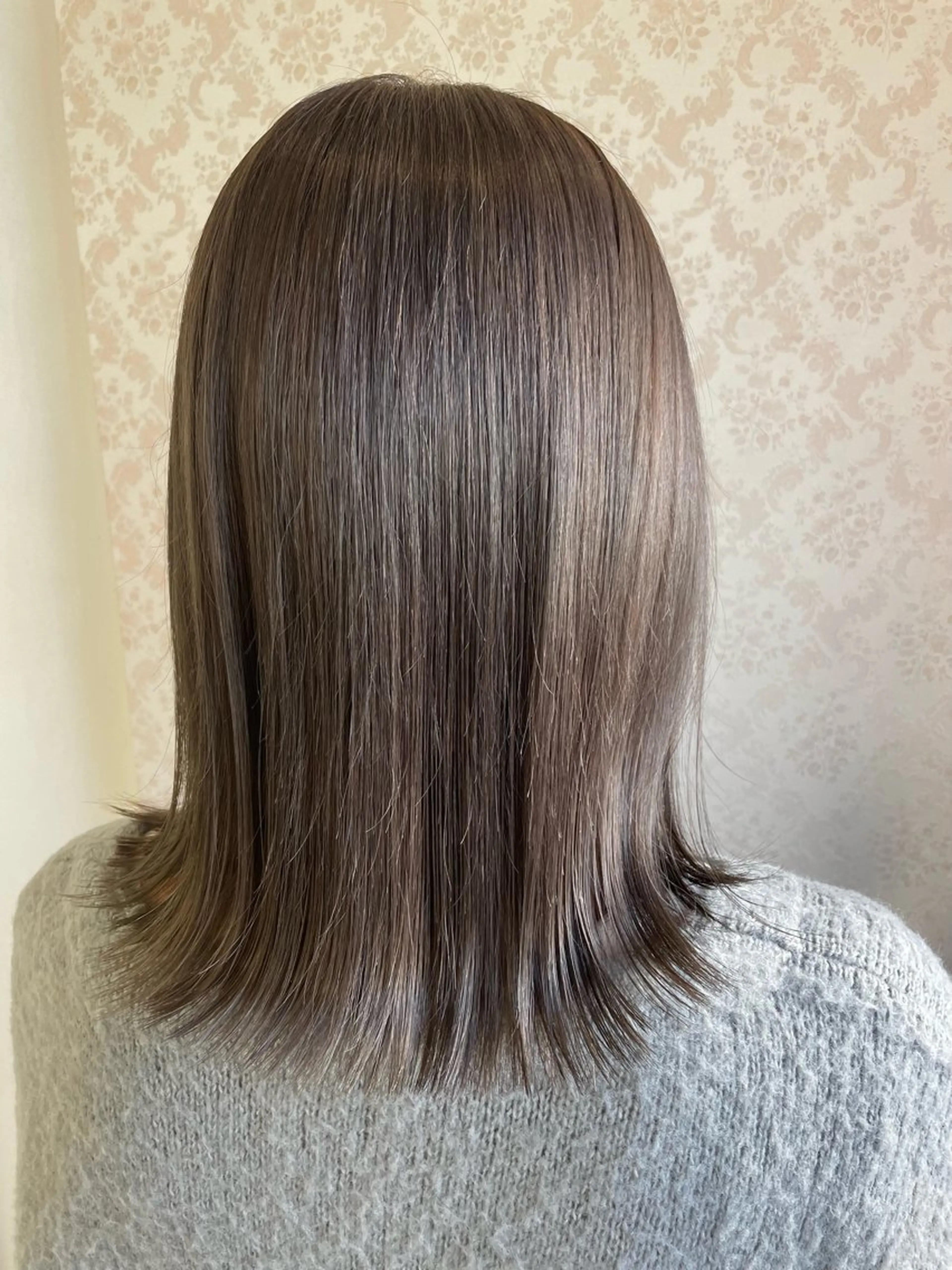 ミディアム ヘアカラー トリートメント ヒヨシ ルナのヘアスタイル