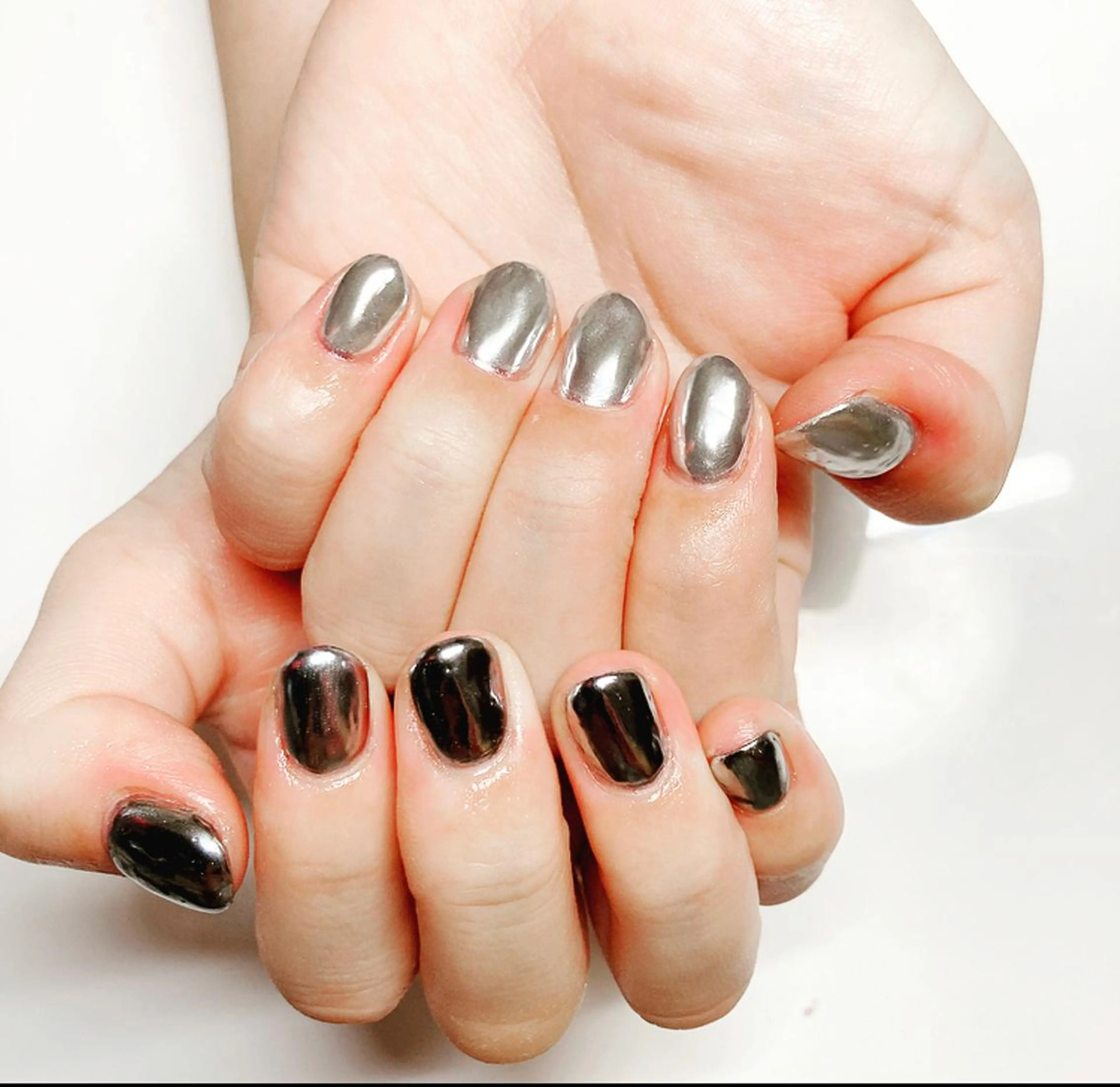 ネイル ミラーネイル YunAsu ひぃちゃんのエステ・リラクイメージ