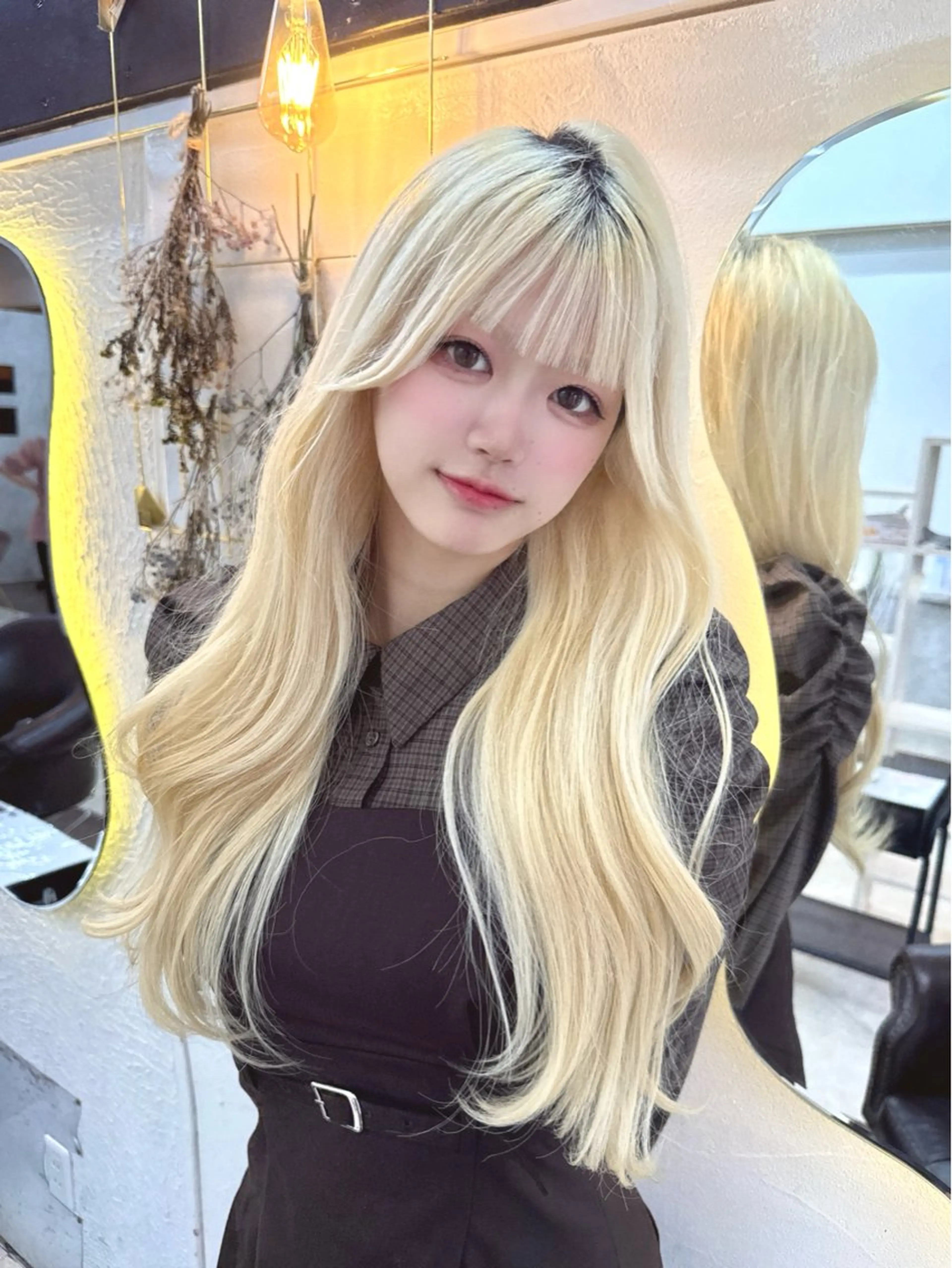 ロング ヘアカラー 💓Yuri💓 ハイトーン/デザインのヘアスタイル