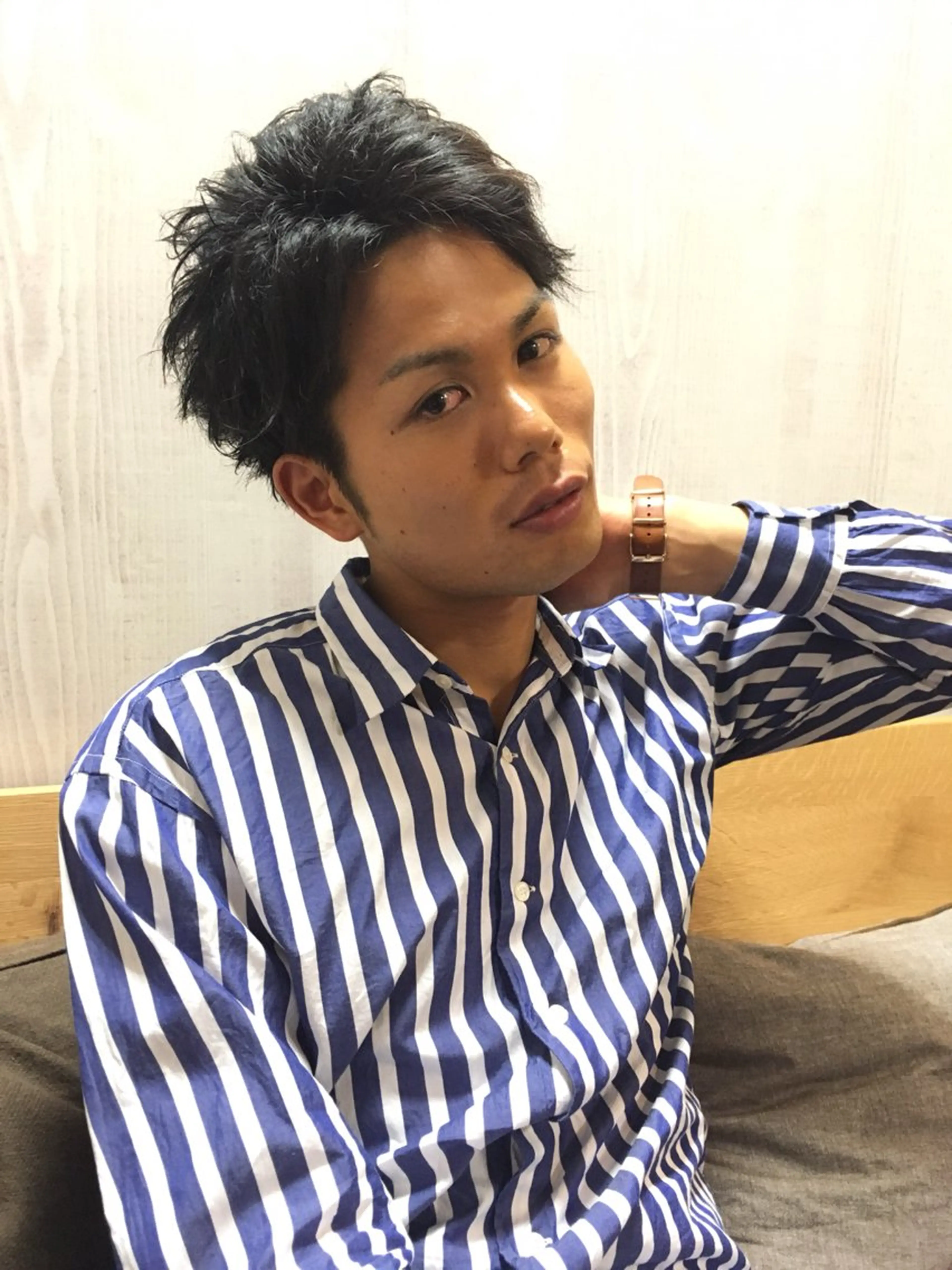 ショート メンズ センターパート かきあげバング 清水 美香のヘアスタイル