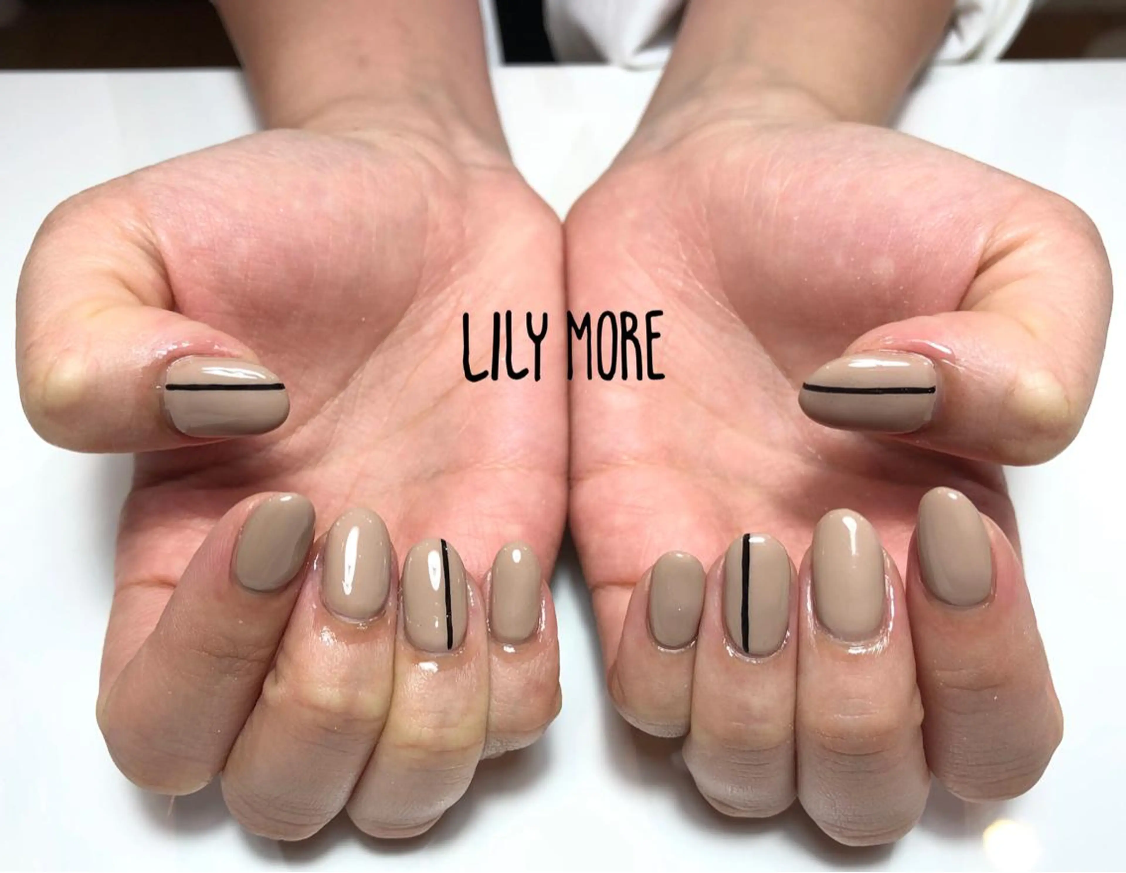 ネイル シンプルネイル Lily closetのネイルデザイン