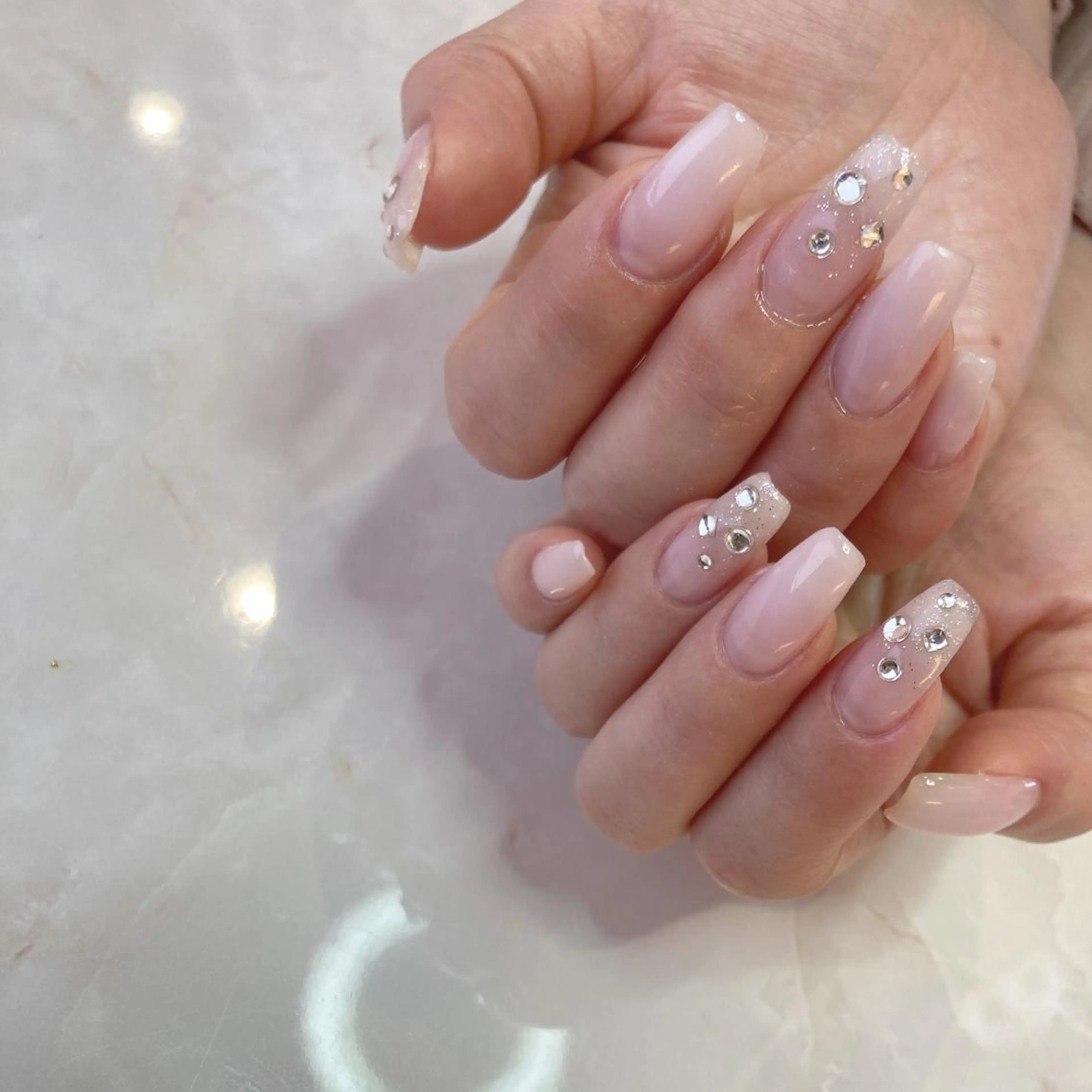 シンプルデザイン(7700​〜​9900円)ニュアンス/韓国/ワンホン/エアブラシアート4本までの写真