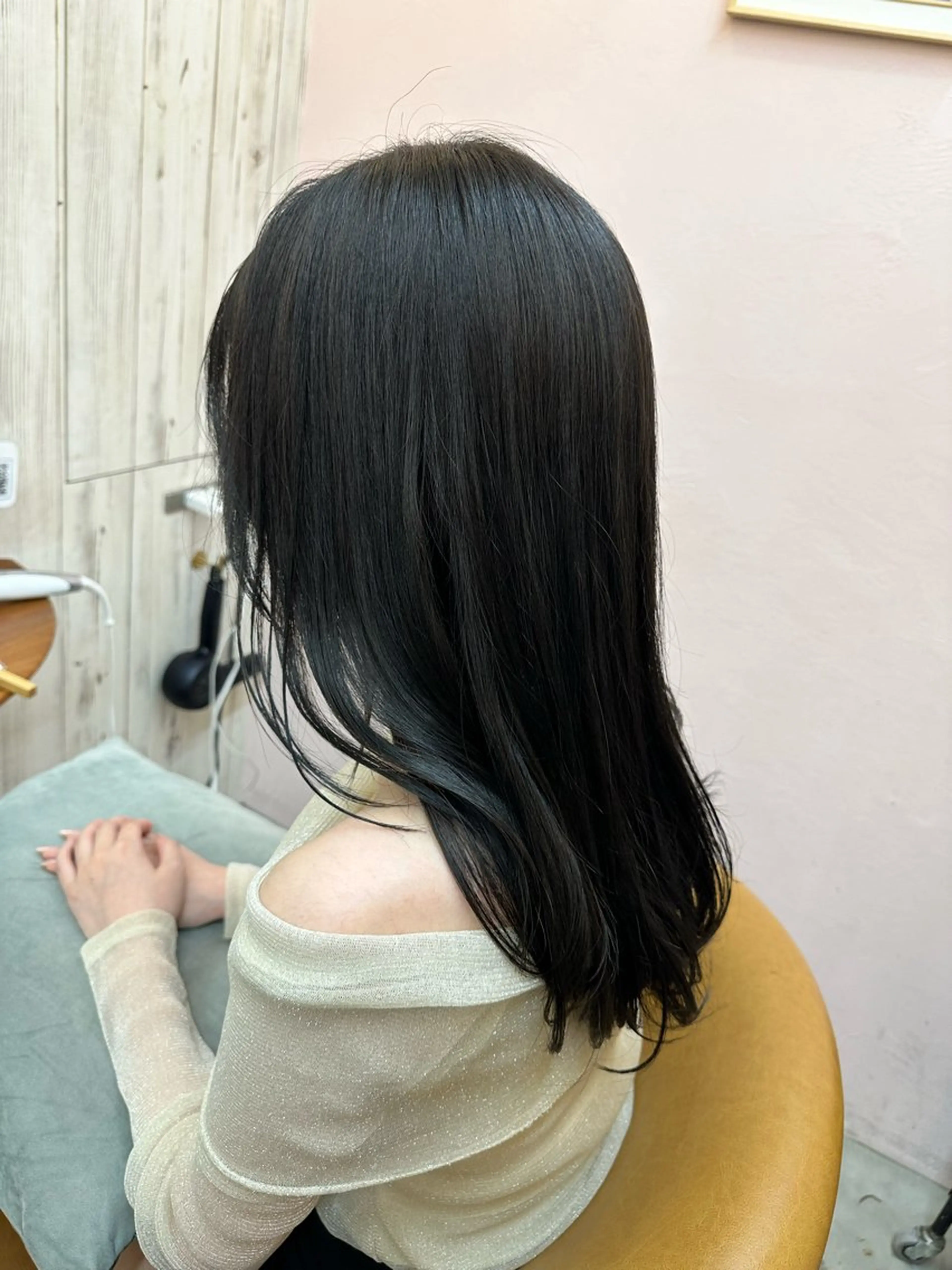 ロング カラー 透明感カラー カット トリートメント 縮毛矯正/髪質改善 /ボブ/ともきのヘアスタイル