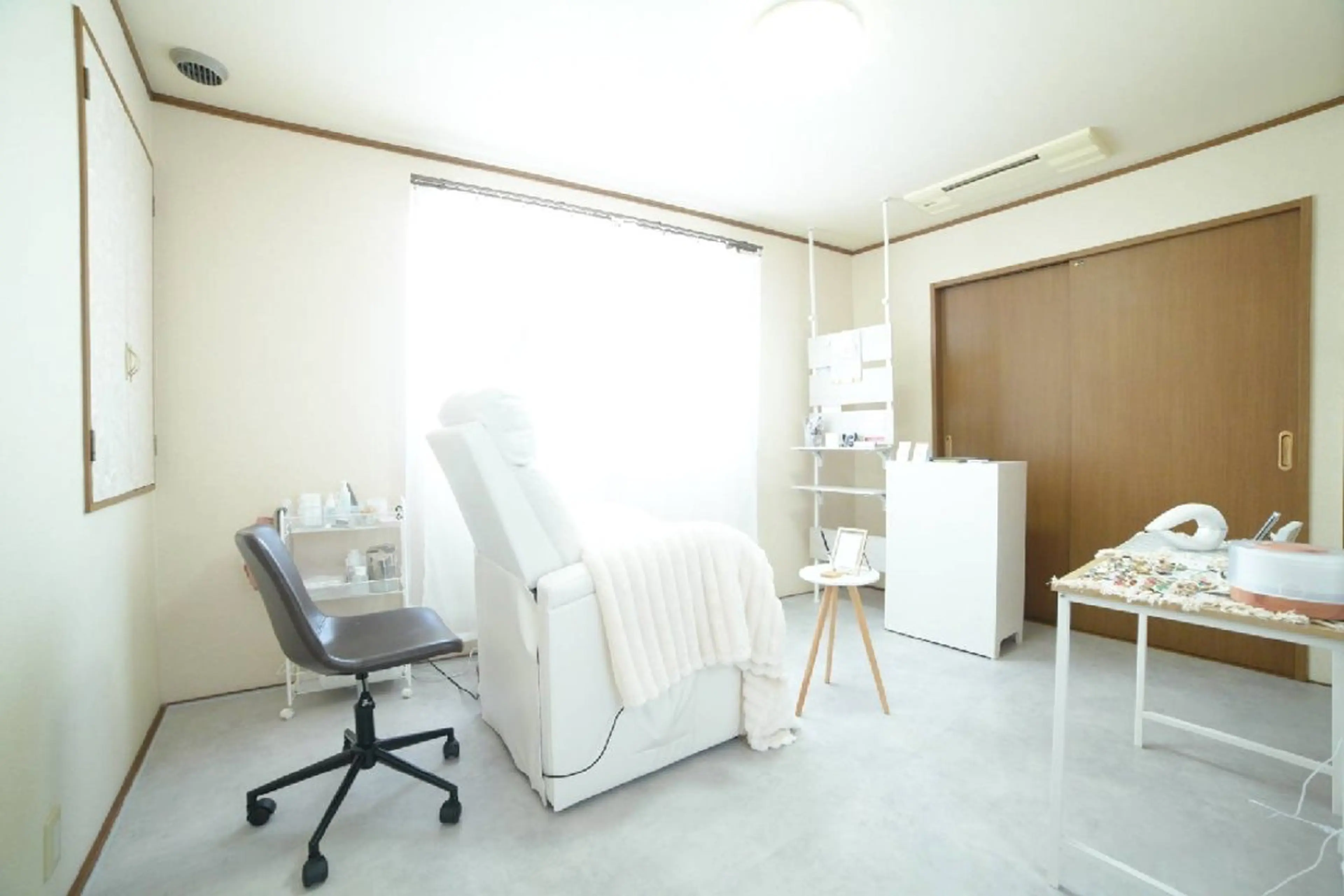 アイブロウ eyelashsalon calin所属・アイラッシュサロン カリンのマツエク・マツパデザイン