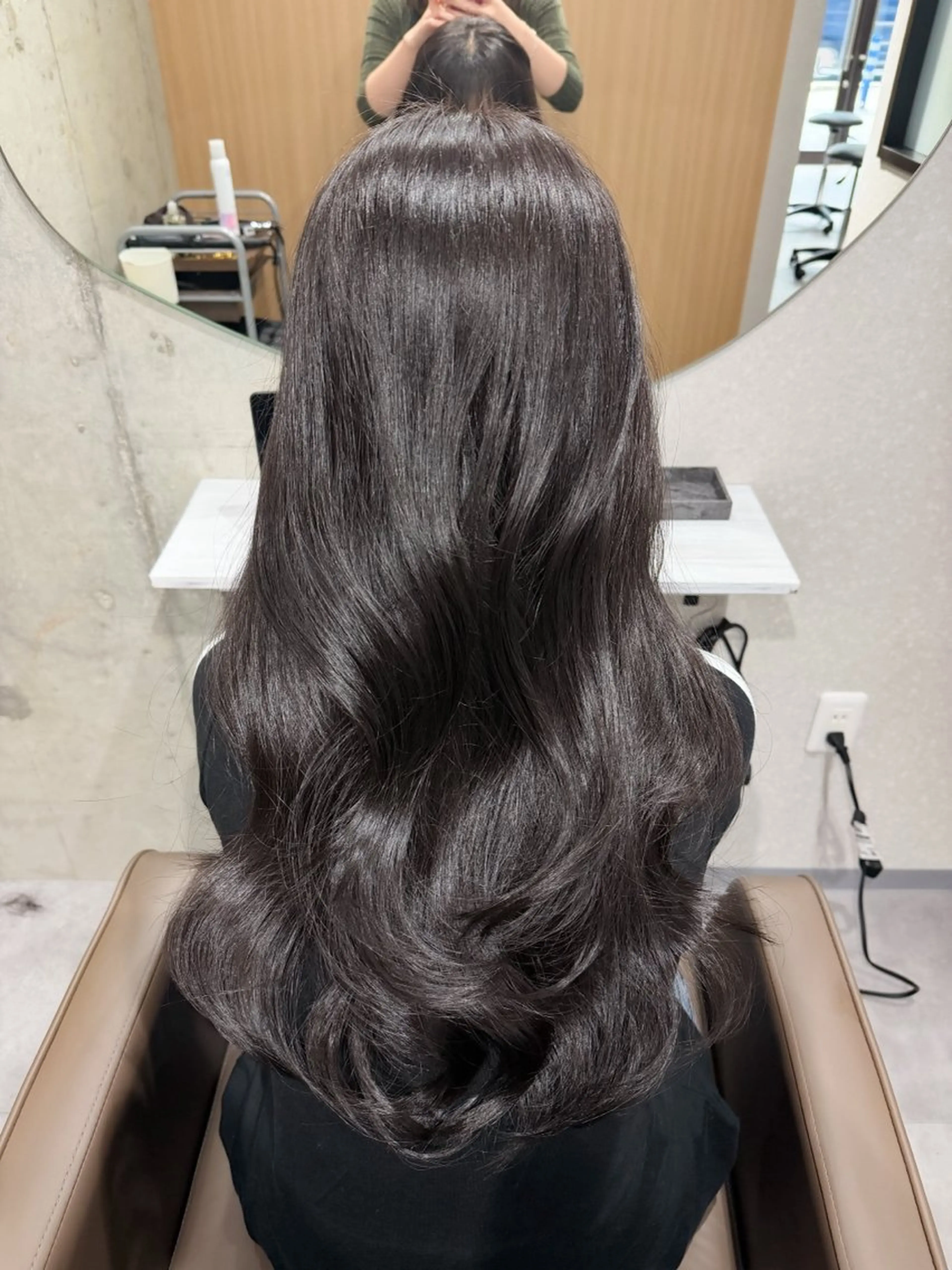 ロング カット ヘアカラー トリートメント 黒木日那/髪質改善/ モテカラー/レイヤーのヘアスタイル