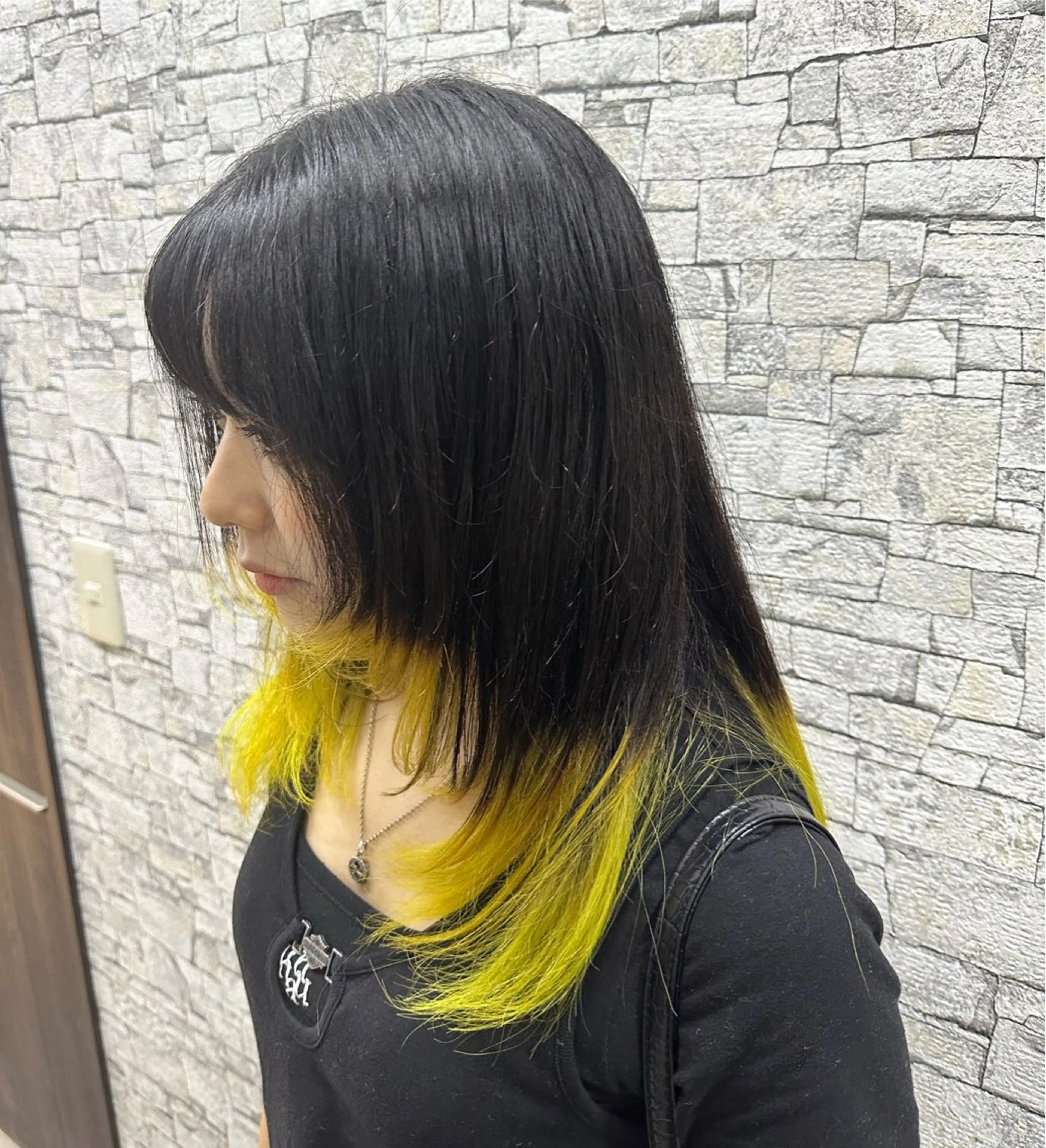 セミロング カラー デザインカラー RAIA💎ケア ブリーチ＆パーマ💎のヘアスタイル