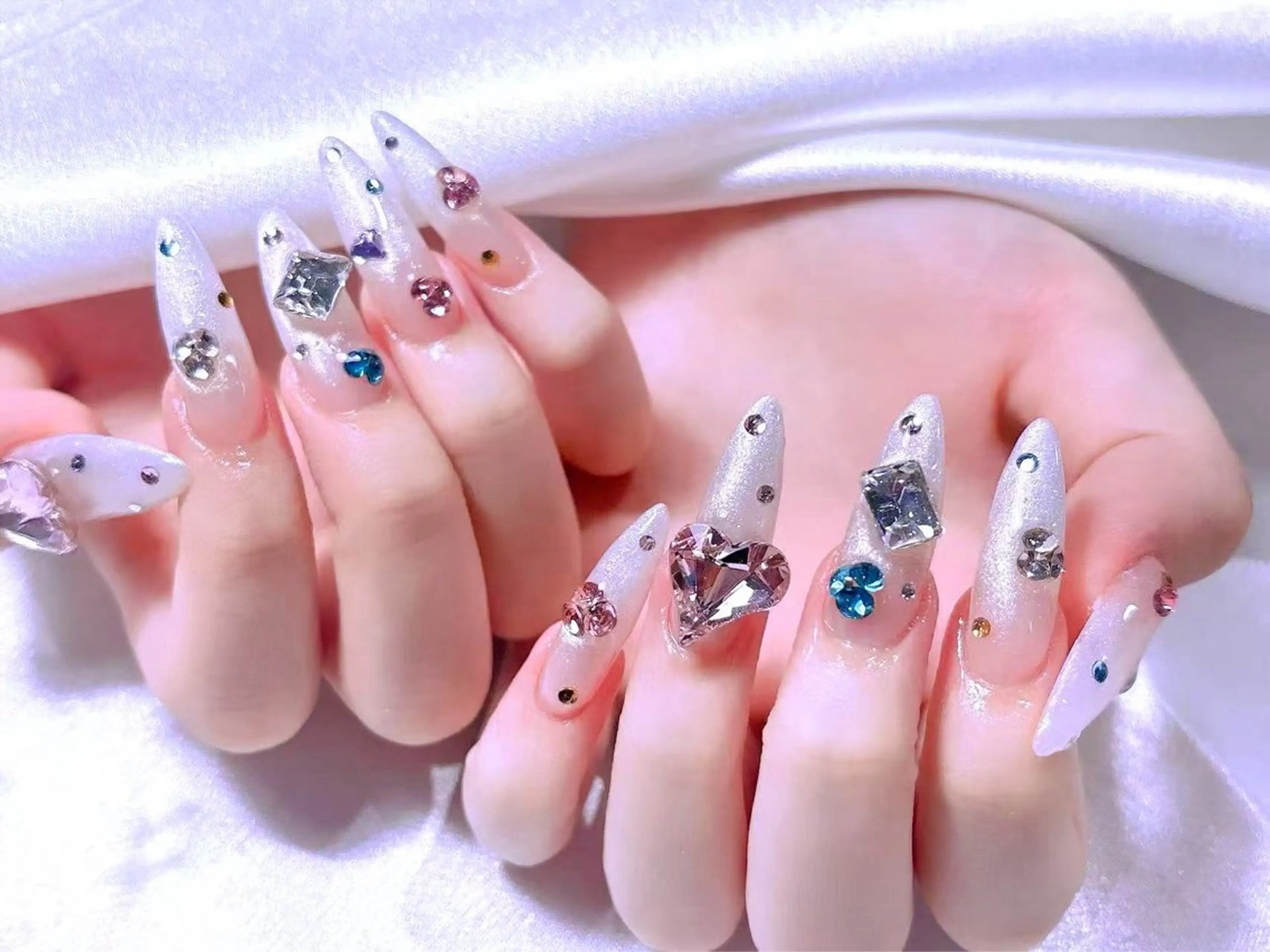 ネイル ハンドネイル リン リンのネイルデザイン