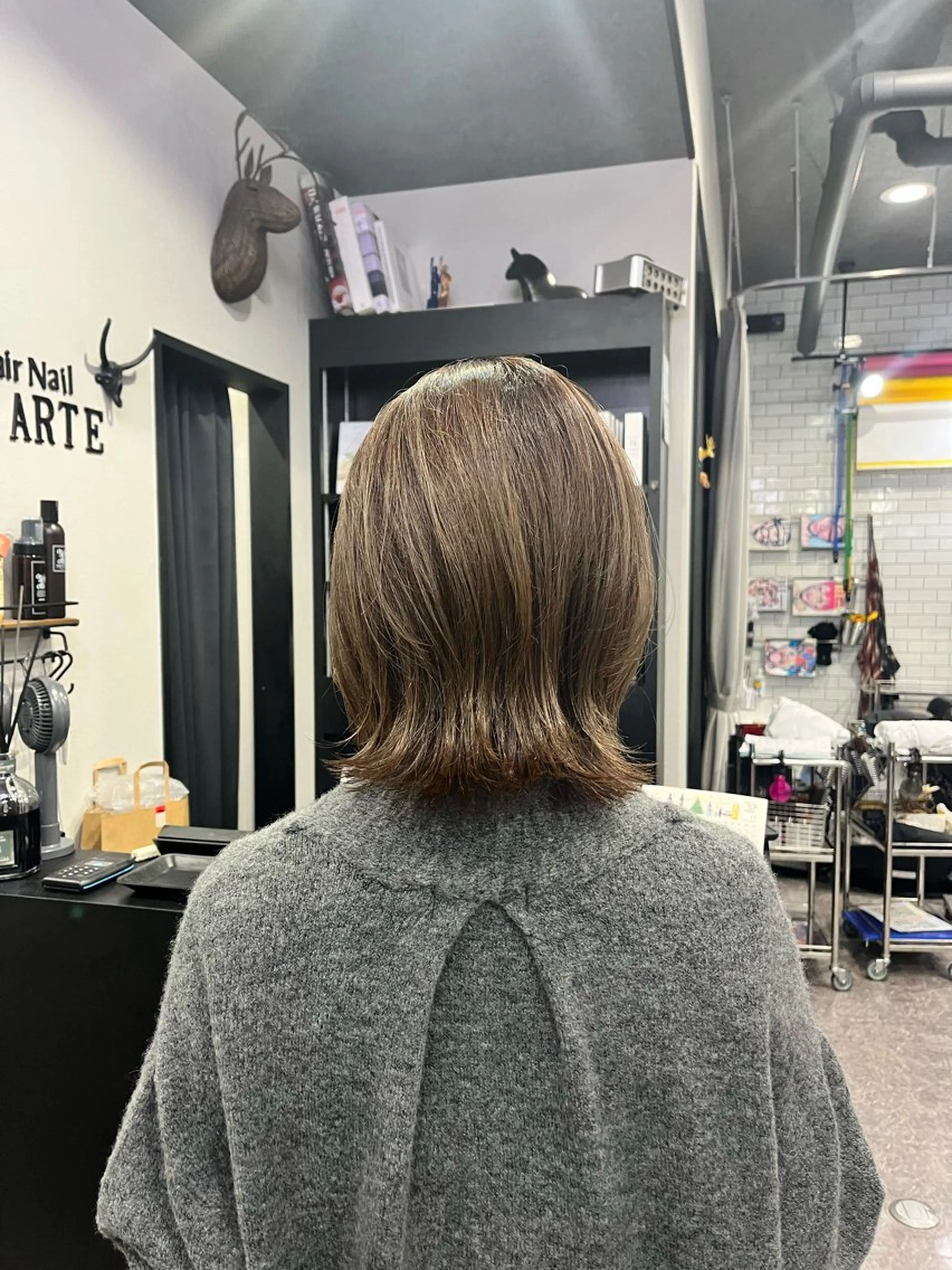 ミディアム カット 友滝 真菜美のヘアスタイル