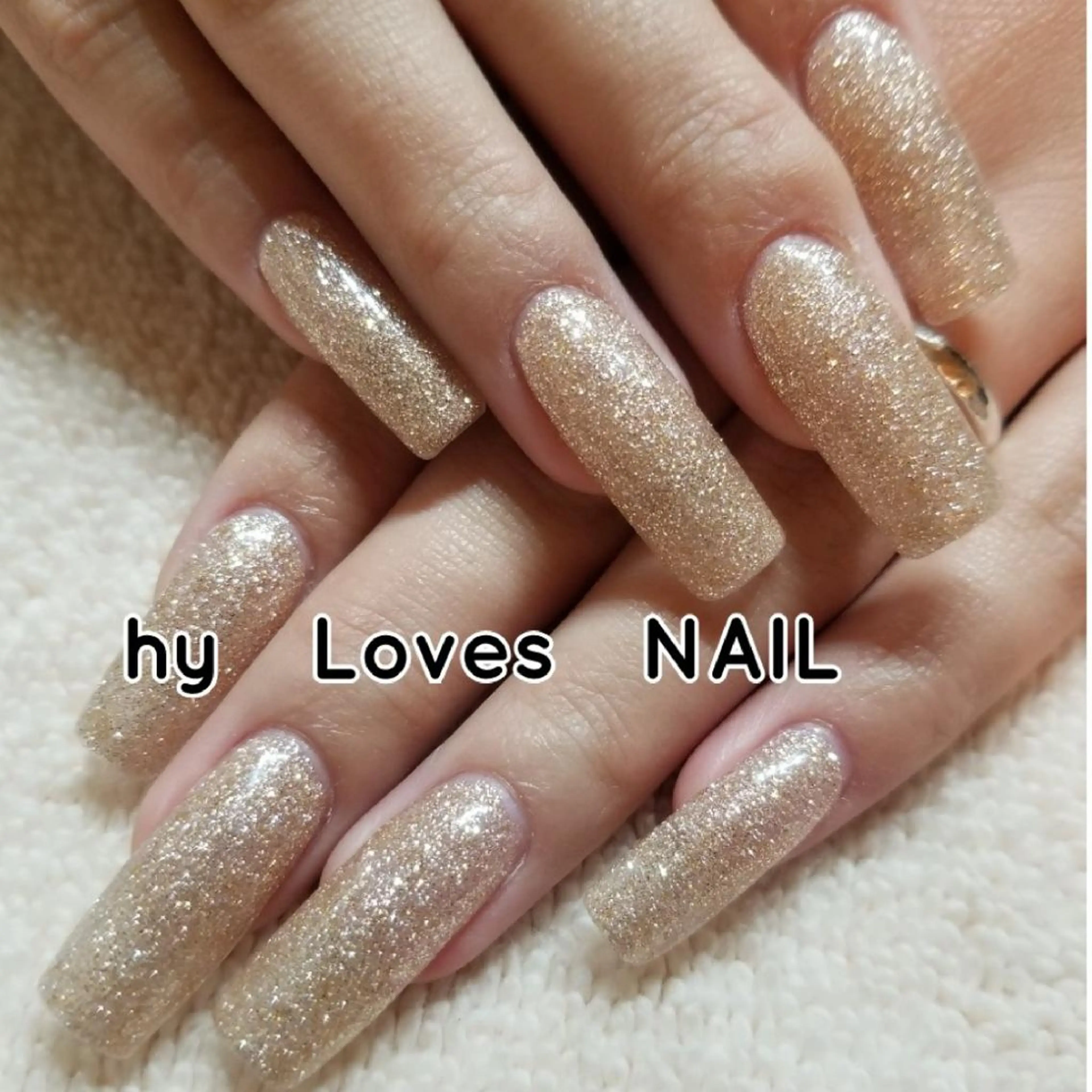 ネイル ゴールド ラメ(グリッター) ワンカラーネイル ピンク ハンドネイル よしだ ひろきのネイルデザイン