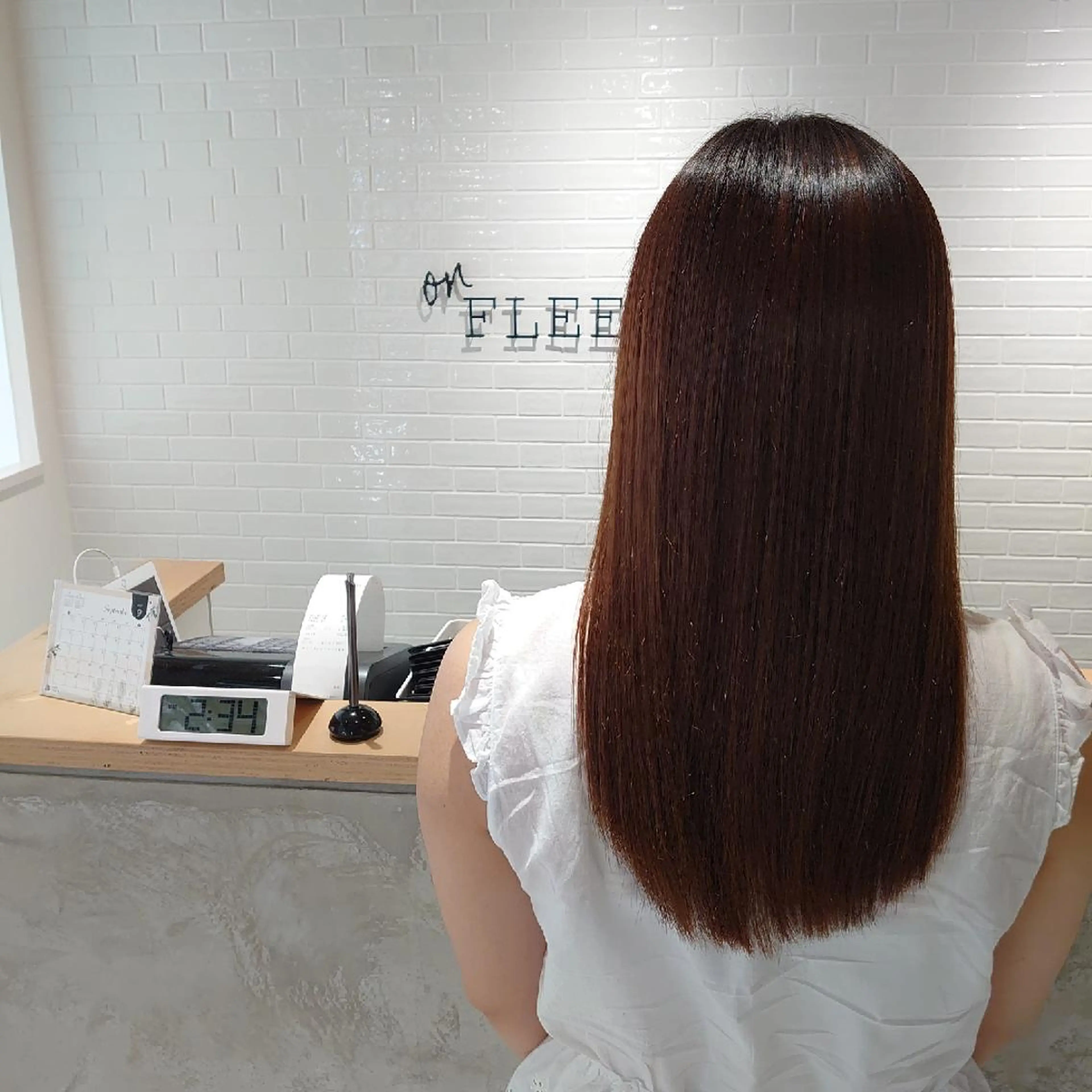 カット+ストレート+ハホニコトリートメントの写真