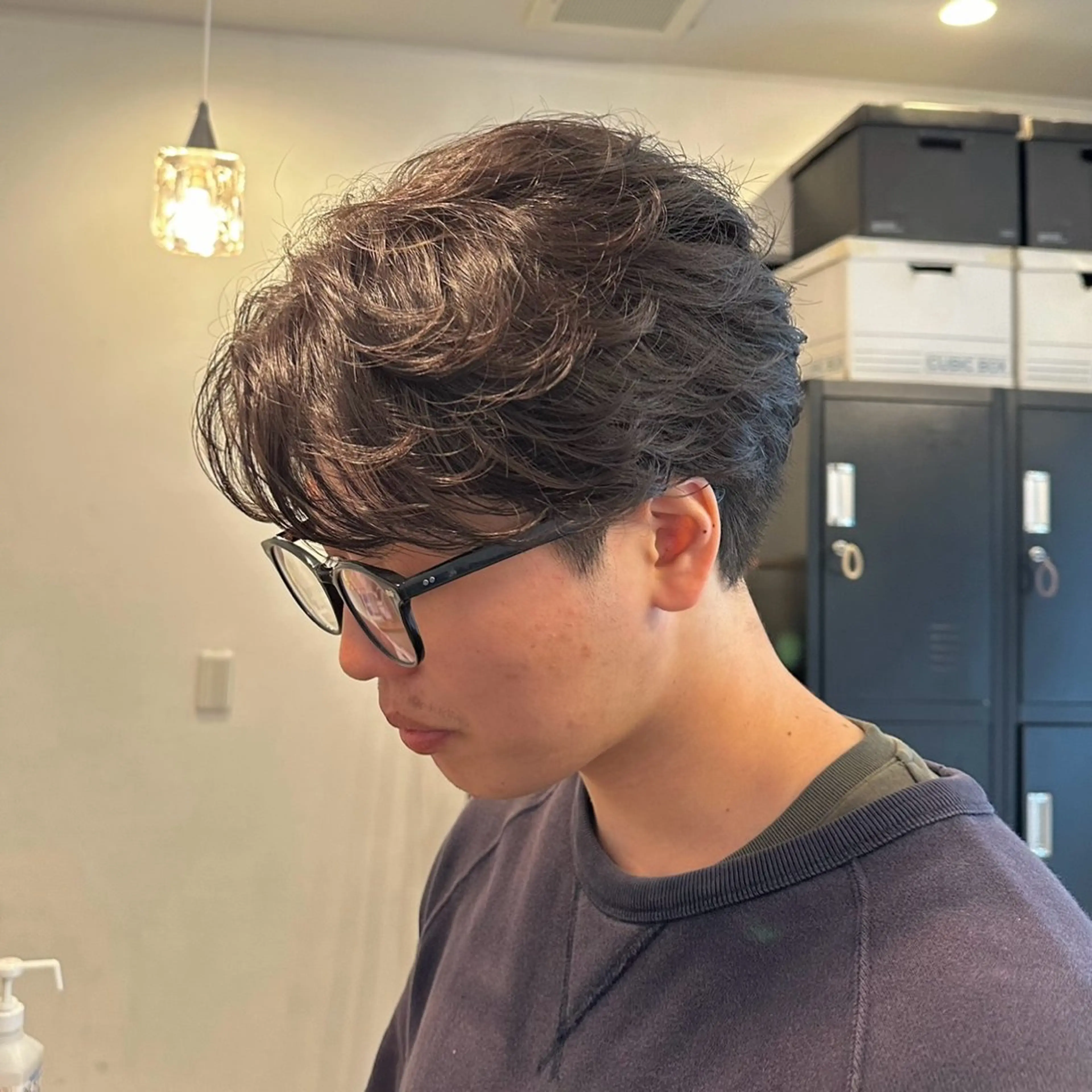 ショート パーマ メンズ ビジネス センターパート フェザーパーマ メンズ就活ヘア メンズパーマ カット パーマ トリートメント 【メンズヘア】 原宿/Kasumiのヘアスタイル