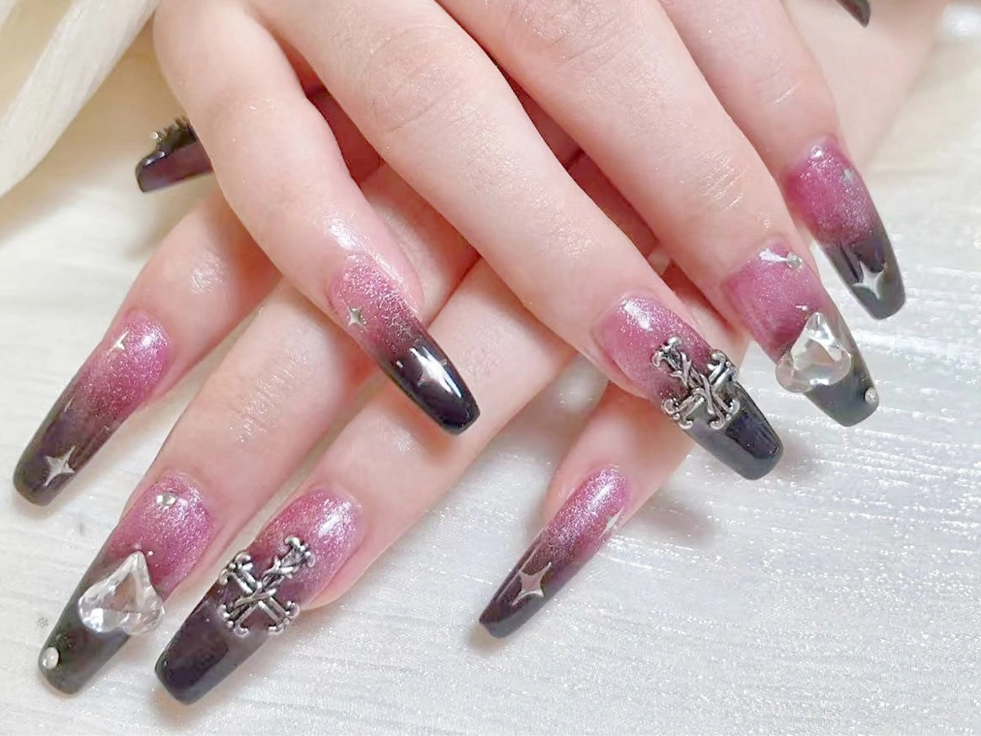 ネイル ハンドネイル Bella Nail Salonパラジェルのネイルデザイン