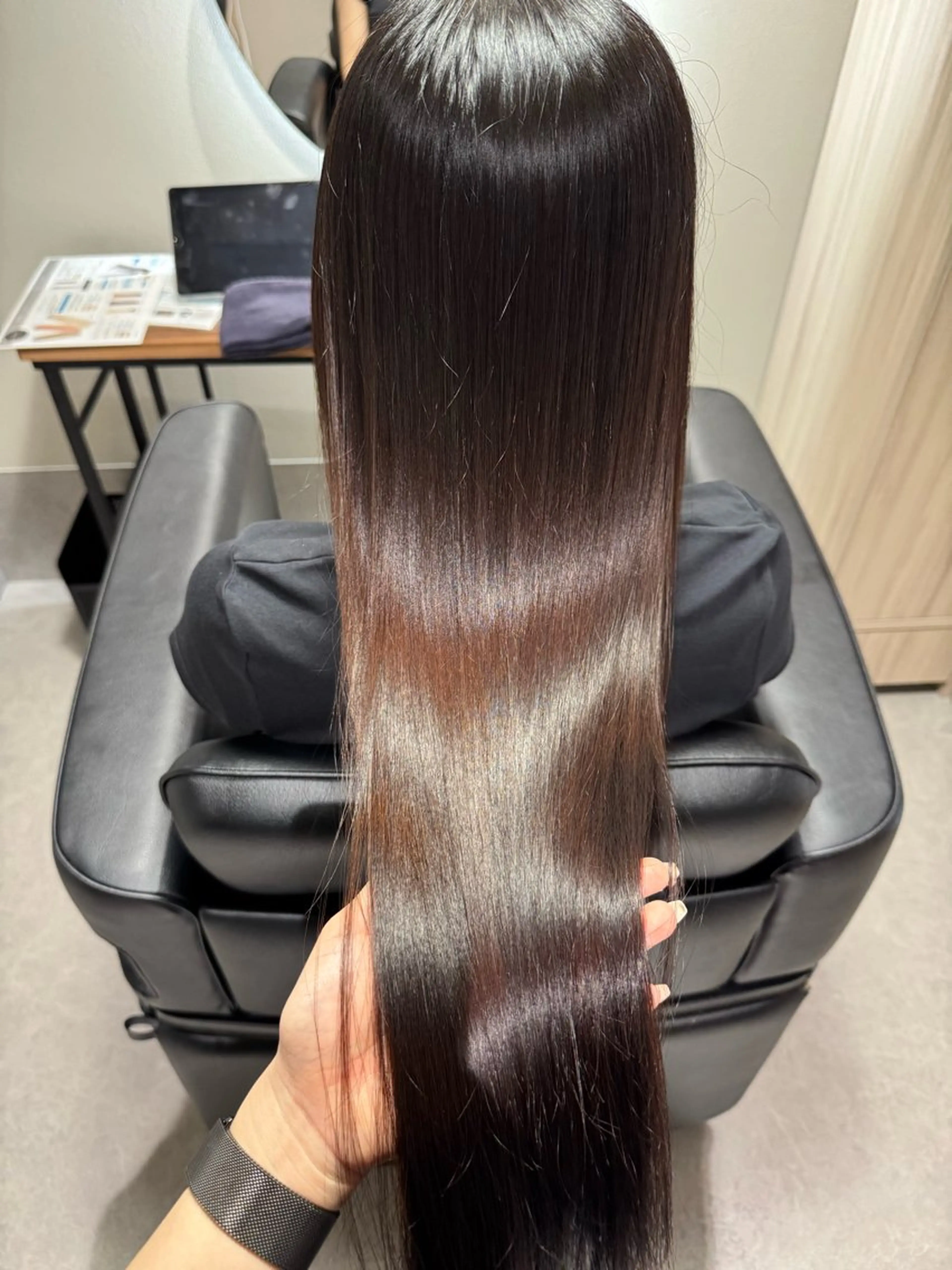 ロング カット 縮毛矯正 トリートメント NAVY 橋本心 縮毛矯正のヘアスタイル