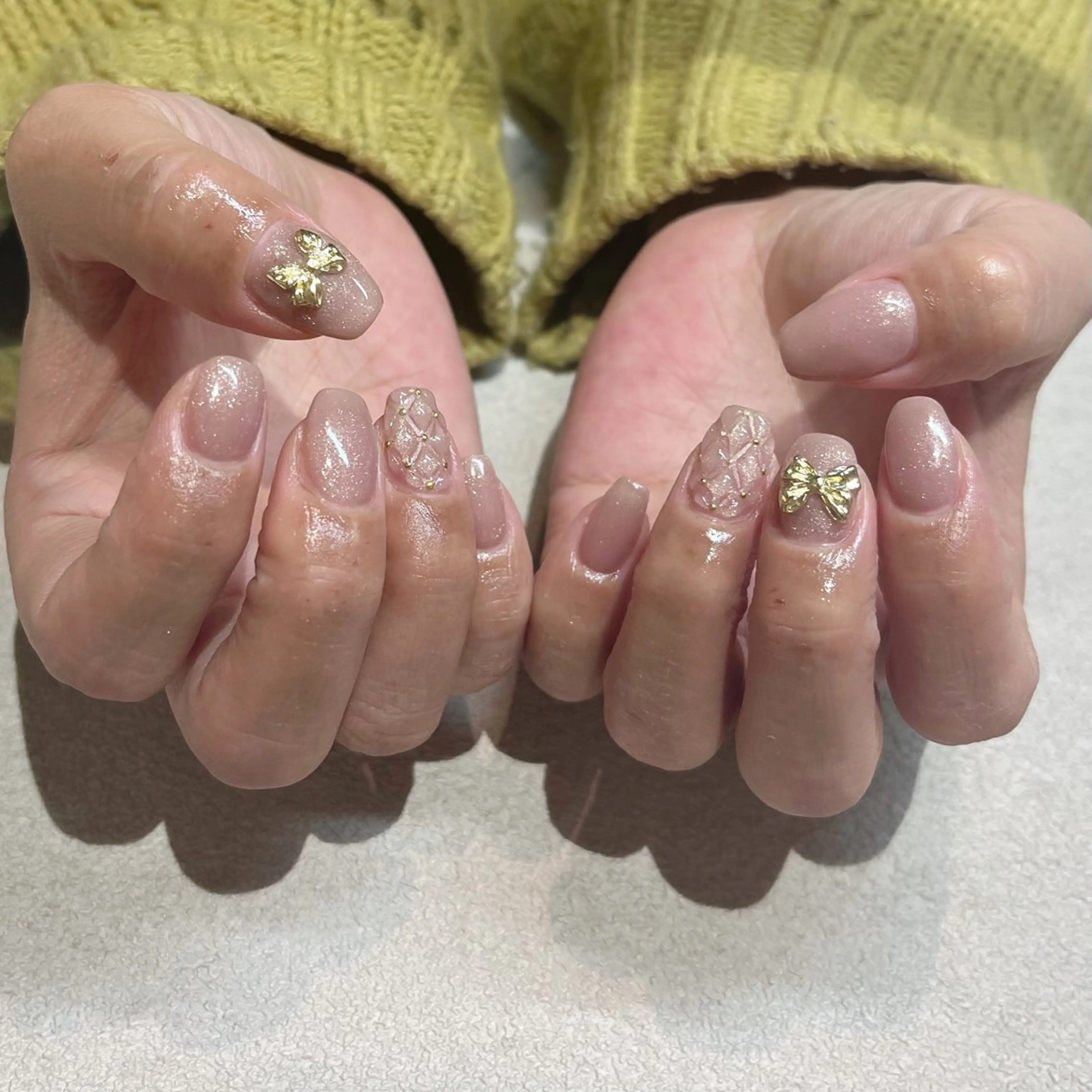 ネイル リボン 米倉 五織のネイルデザイン