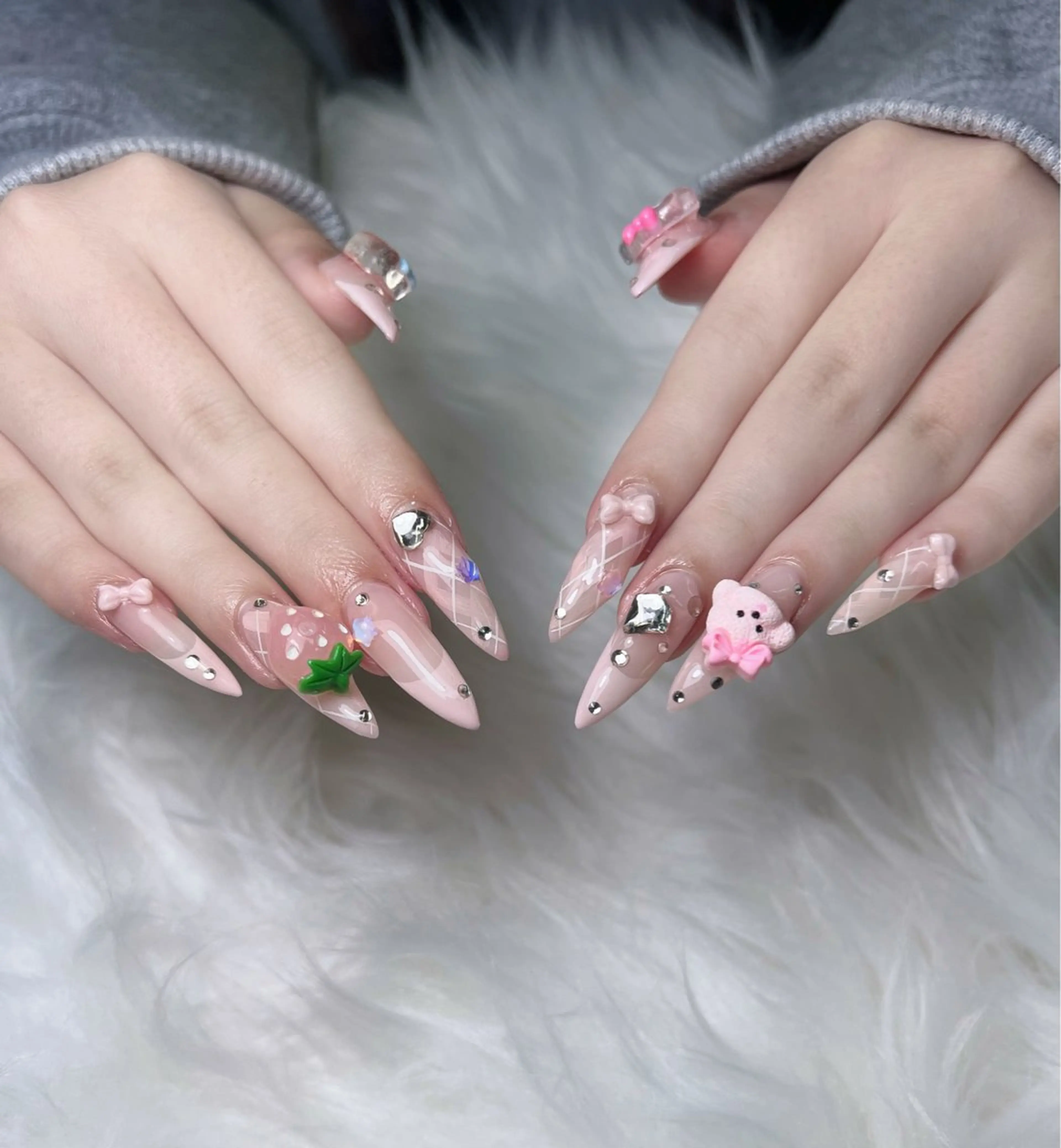 ネイル ハンドネイル Yumi Kingnailのネイルデザイン