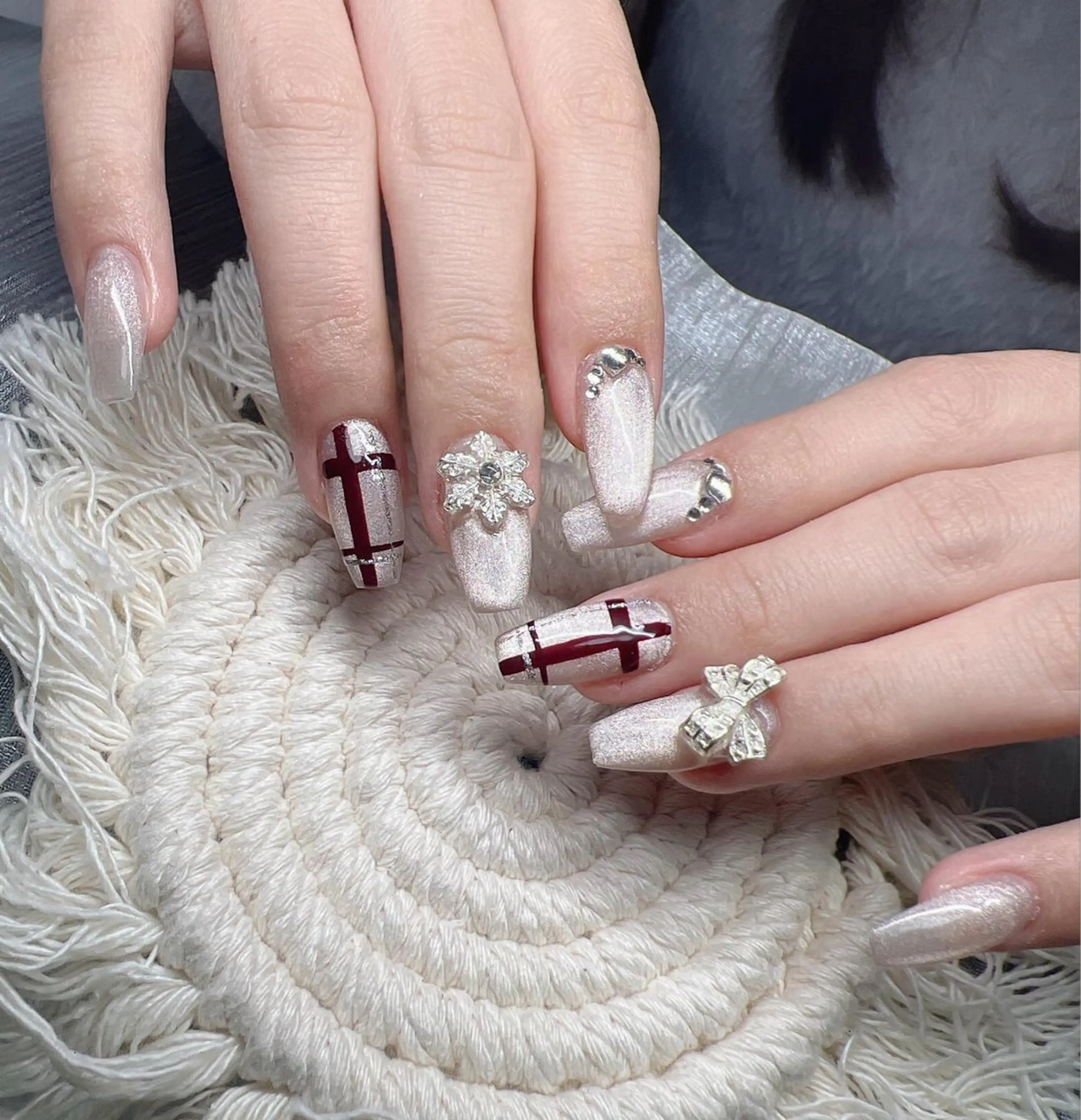 ネイル 長さ出し グラデーション キラキラネイル マグネットネイル ミラーネイル Lee Nails チップ長さだし専門店のネイルデザイン