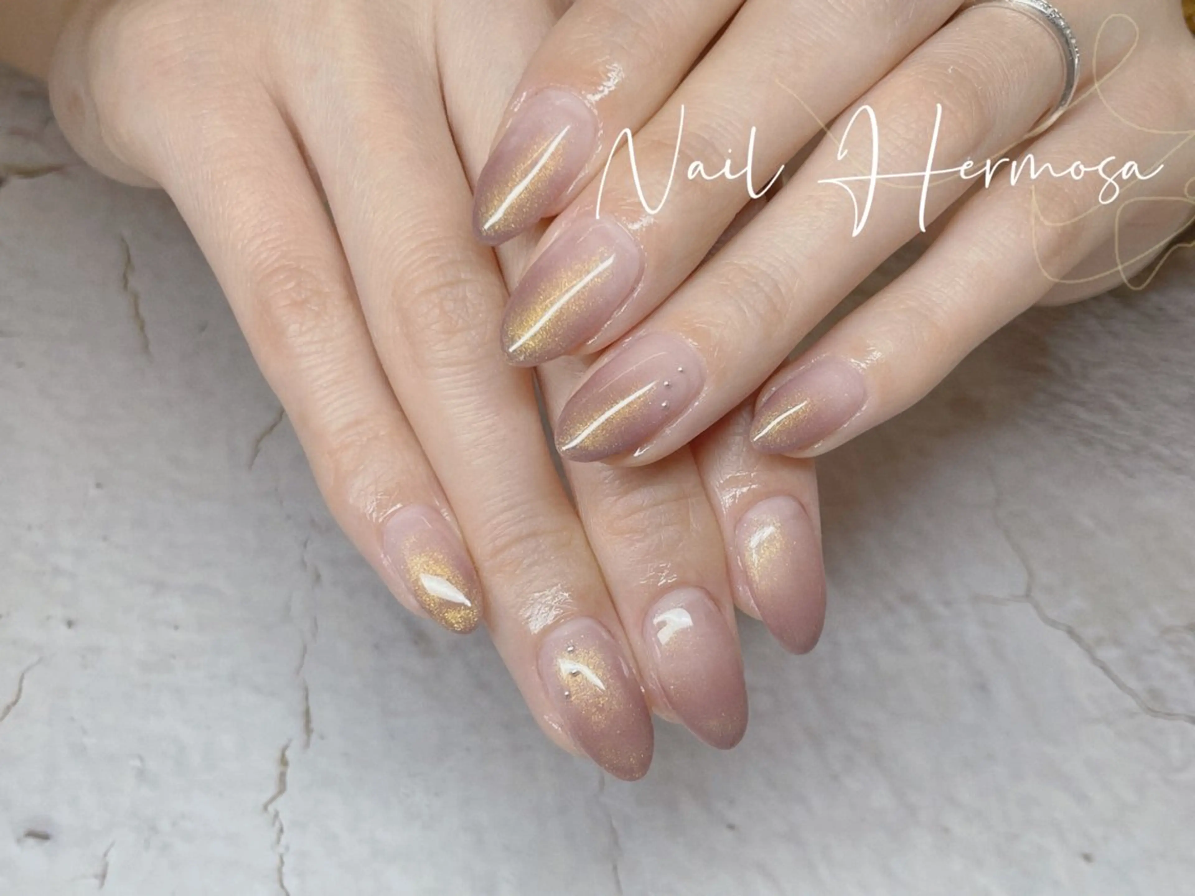 ネイル アートネイル ジェルネイル グラデーション マグネットネイル 持ち込み ハンドネイル エルモサ YURIKAのネイルデザイン