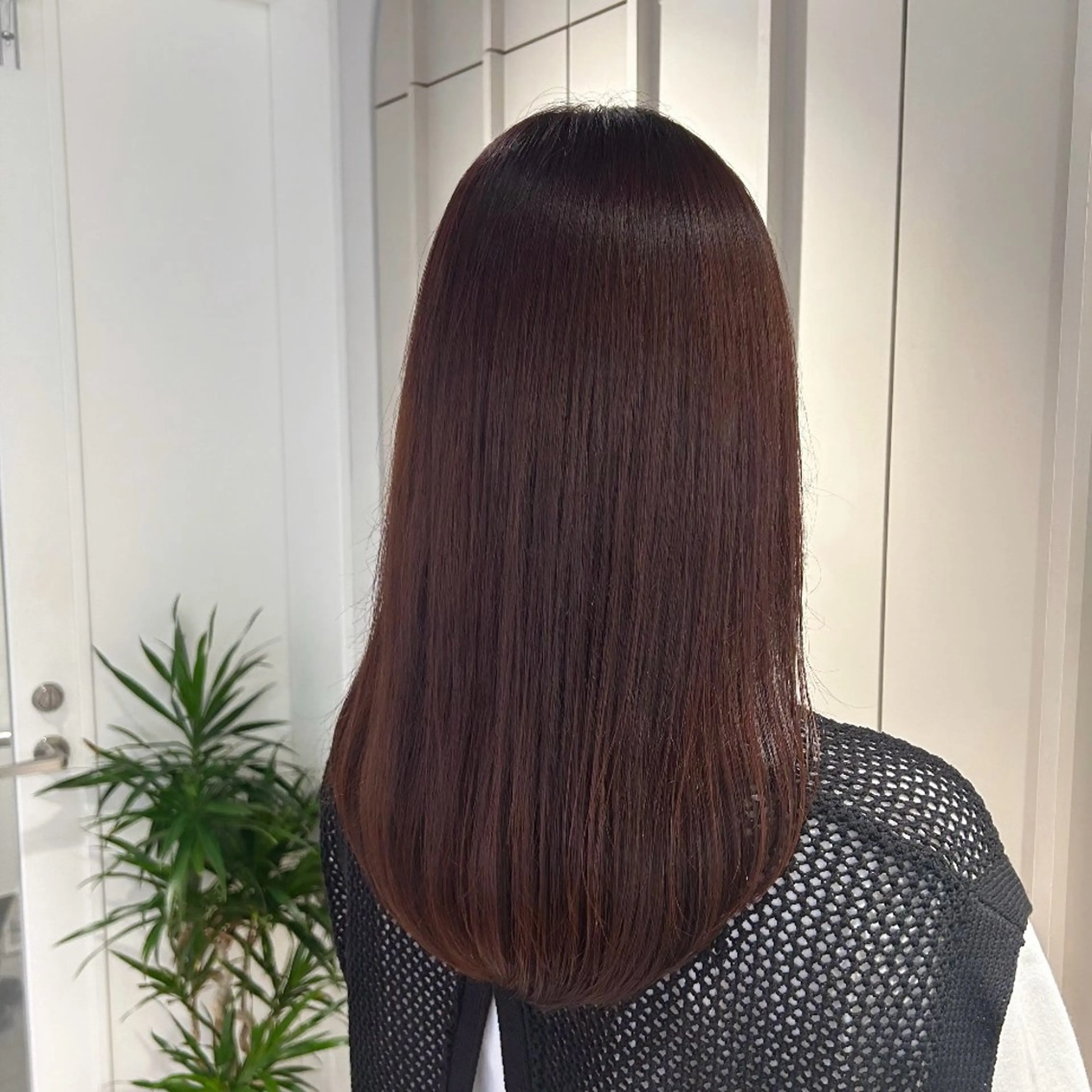 ミディアム カラー カット ヘアカラー トリートメント 若狭 愛梨のヘアスタイル