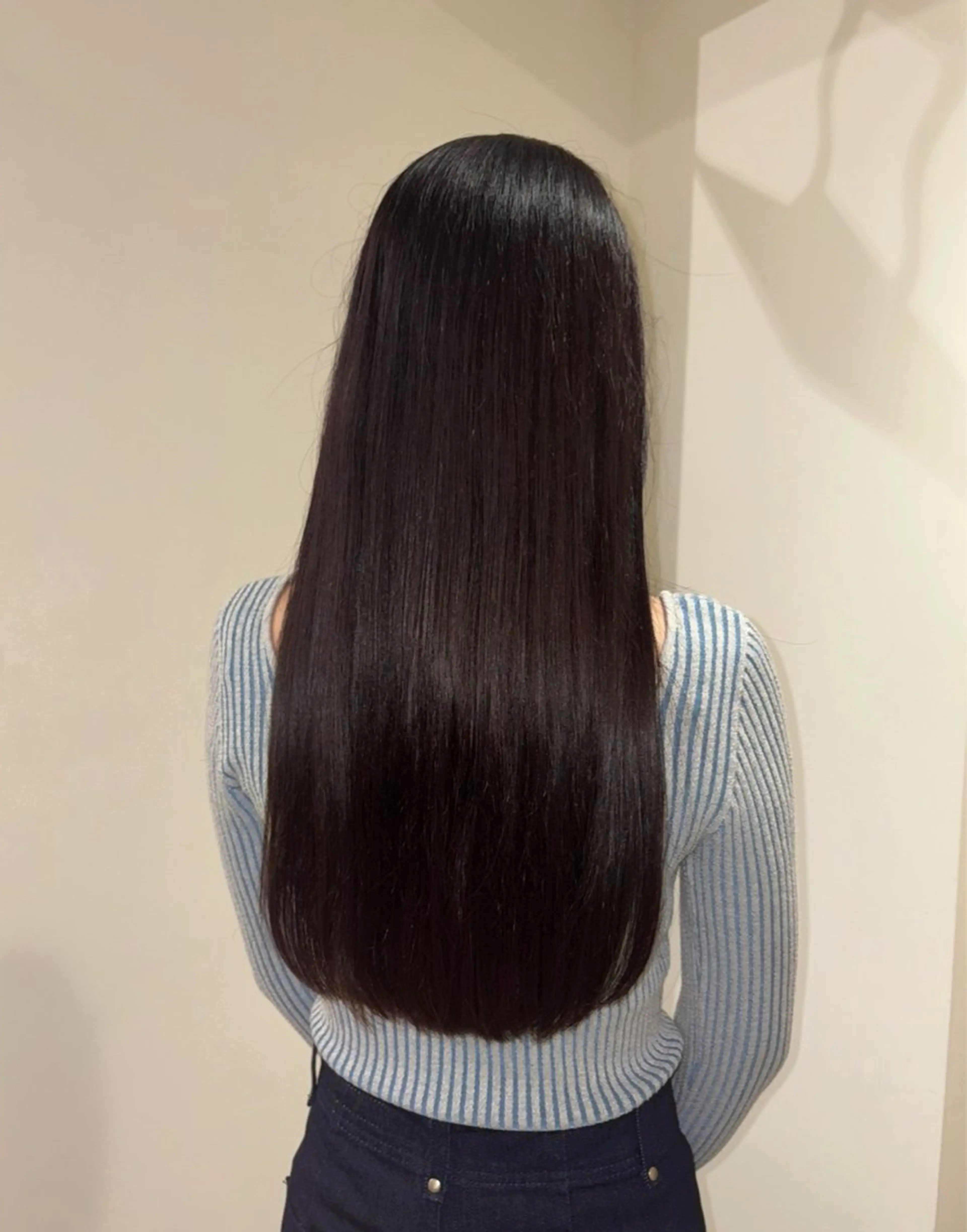 【本日限定🦋】ロング  ワンカラー+カットの写真