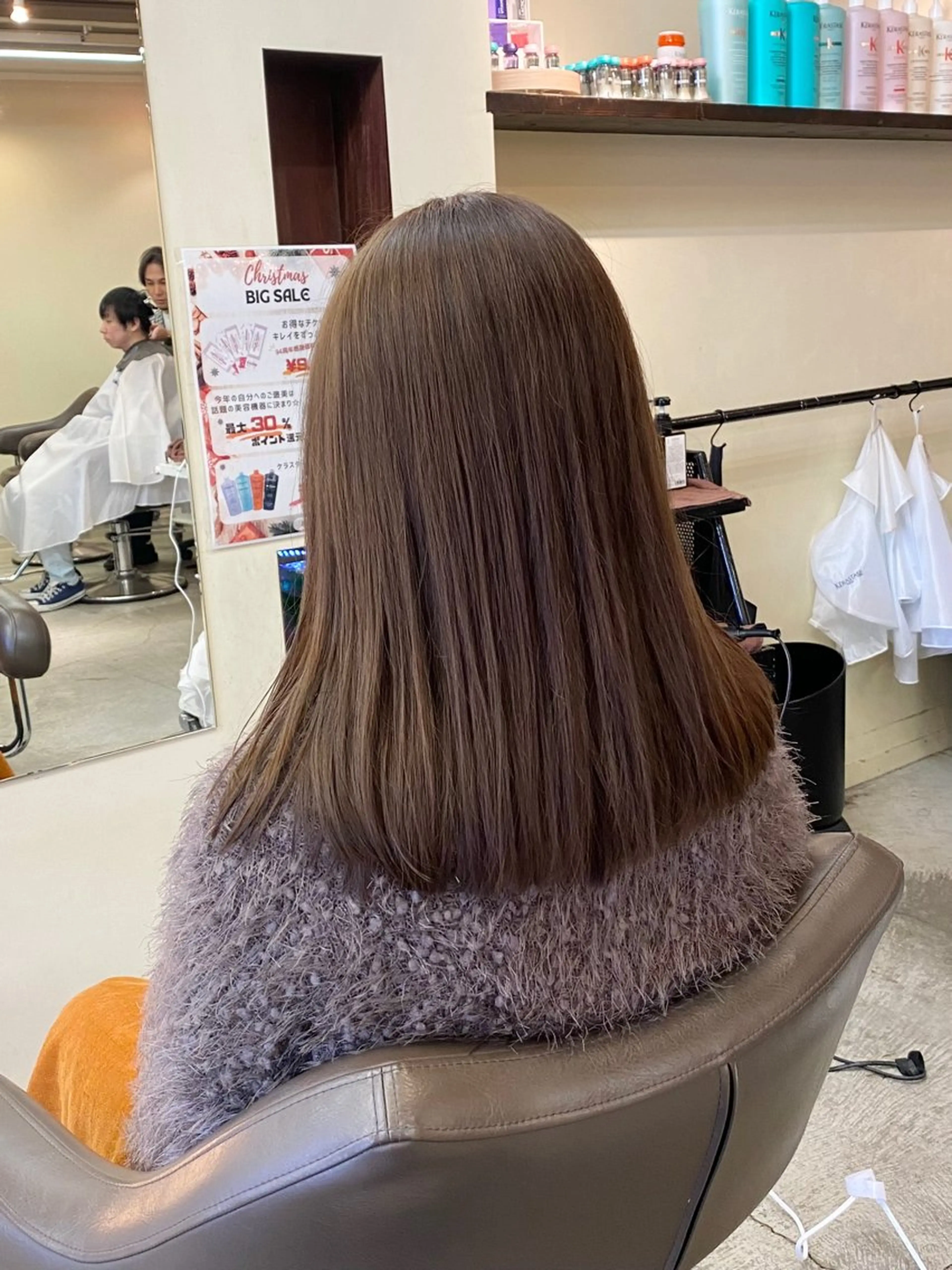 セミロング カラー ブリーチ 透明感カラー グレージュ ブリーチなしカラー HIKARIS 相川所属・ウチダ ユウヤのヘアスタイル