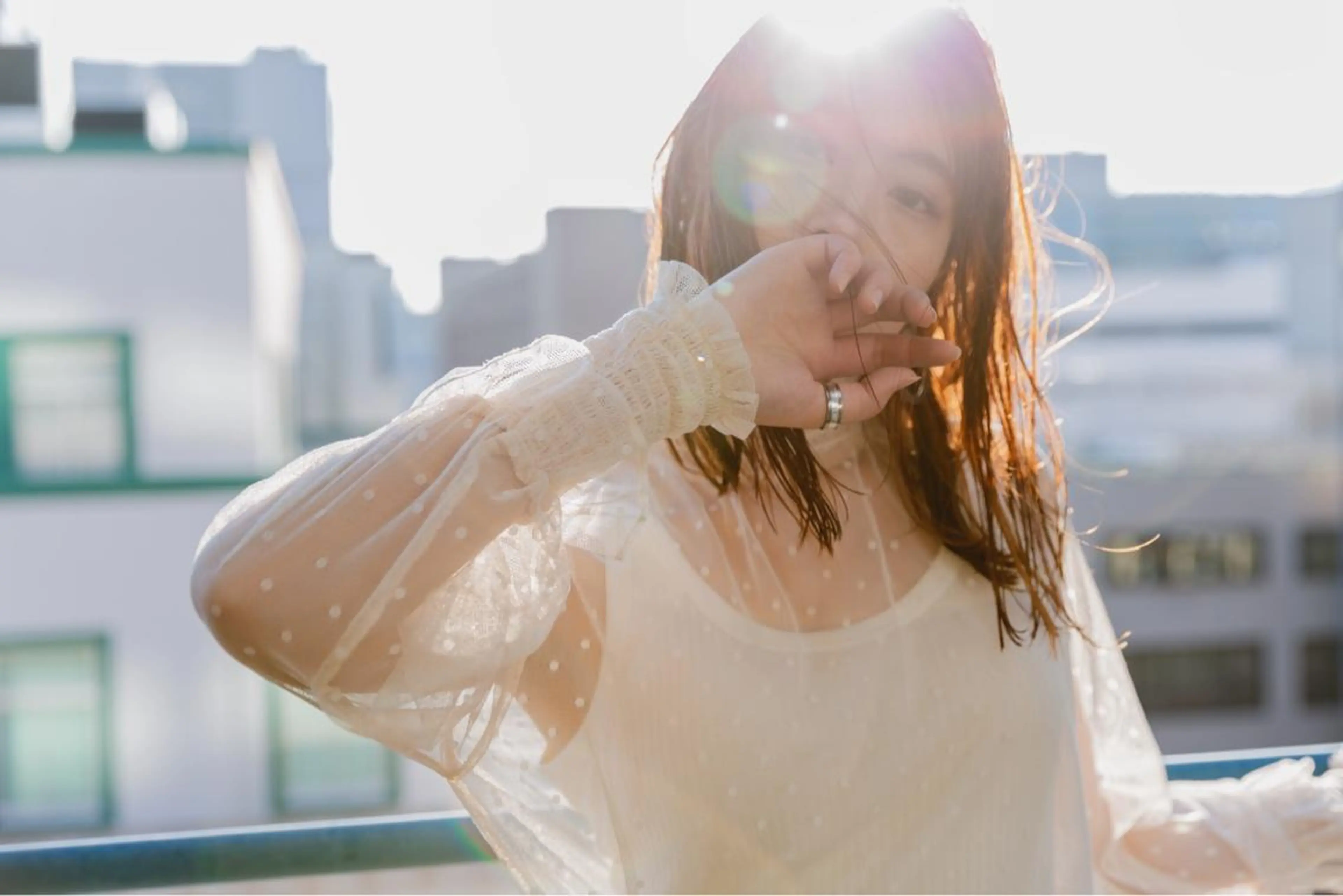 ミディアム カラー robe所属・ツジガキ ユウスケのヘアスタイル