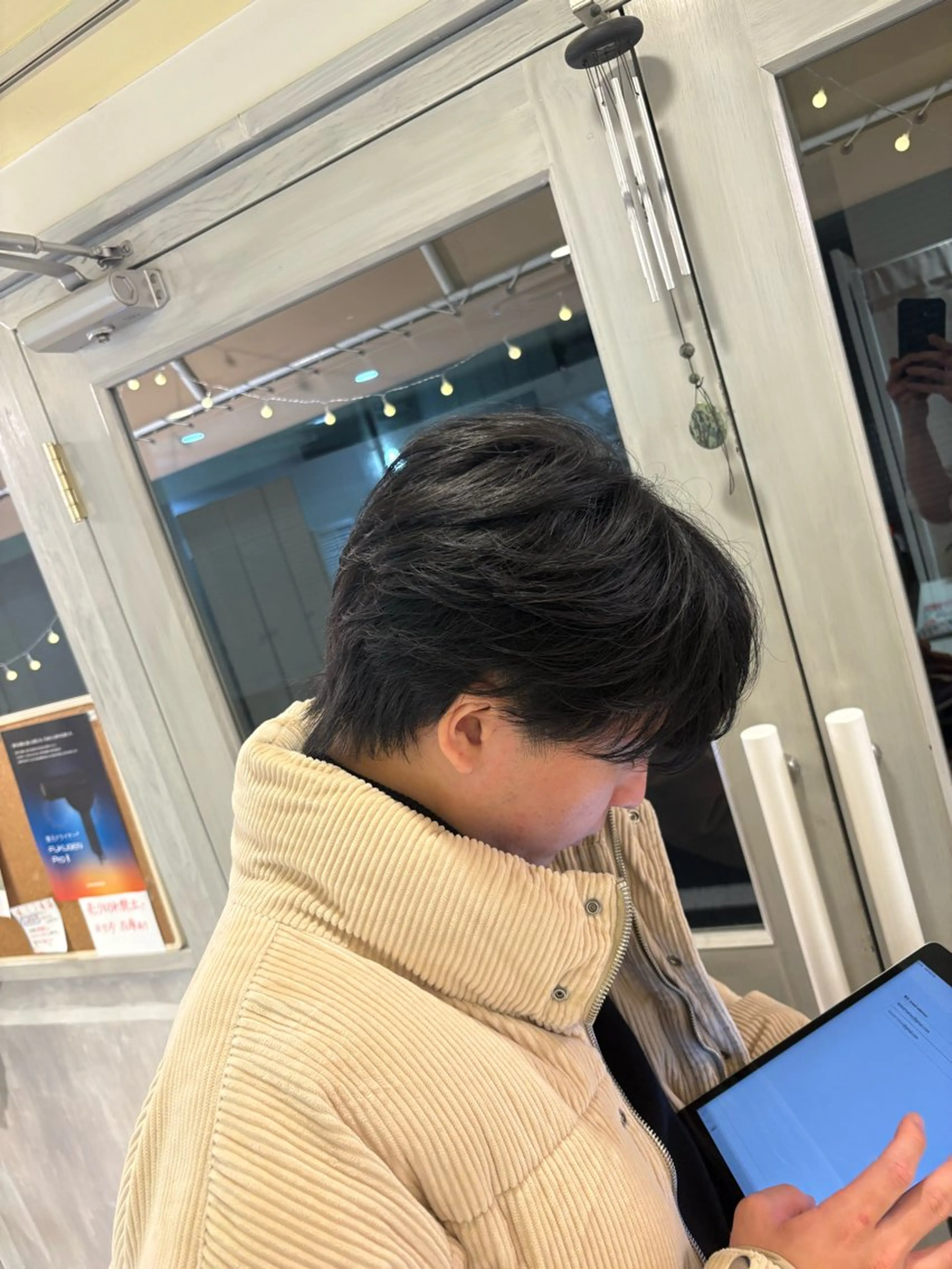 ショート メンズ メンズ韓国風 メンズウルフカット 韓国風ヘア 外ハネヘア ウルフカット カット ヘアセット AIN.ANLY.所属・顔まわりカット/レイ ヤーカット/小池 祐のヘアスタイル