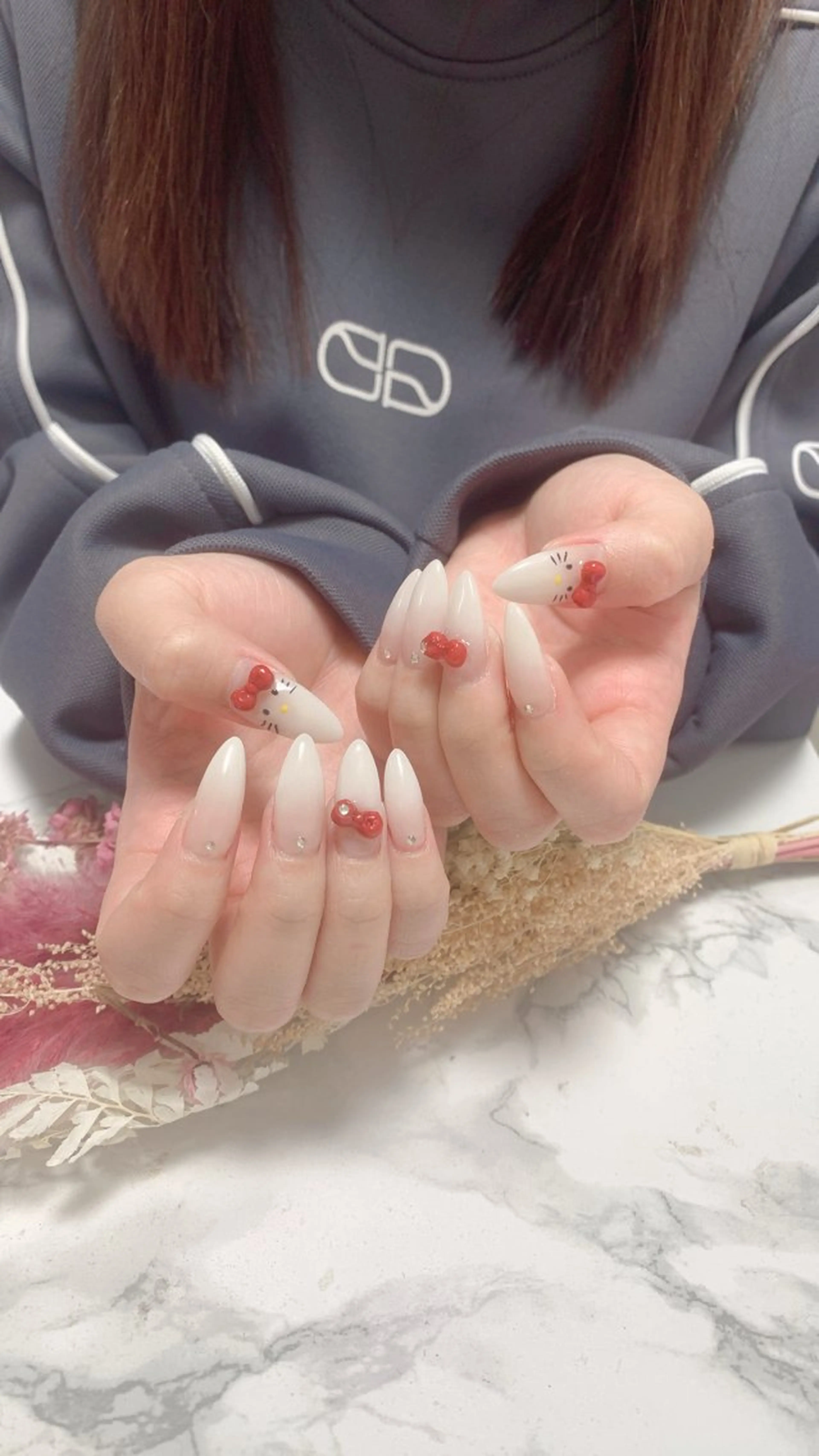 ネイル はな💎ネイル ワンホン、長さ出しのネイルデザイン