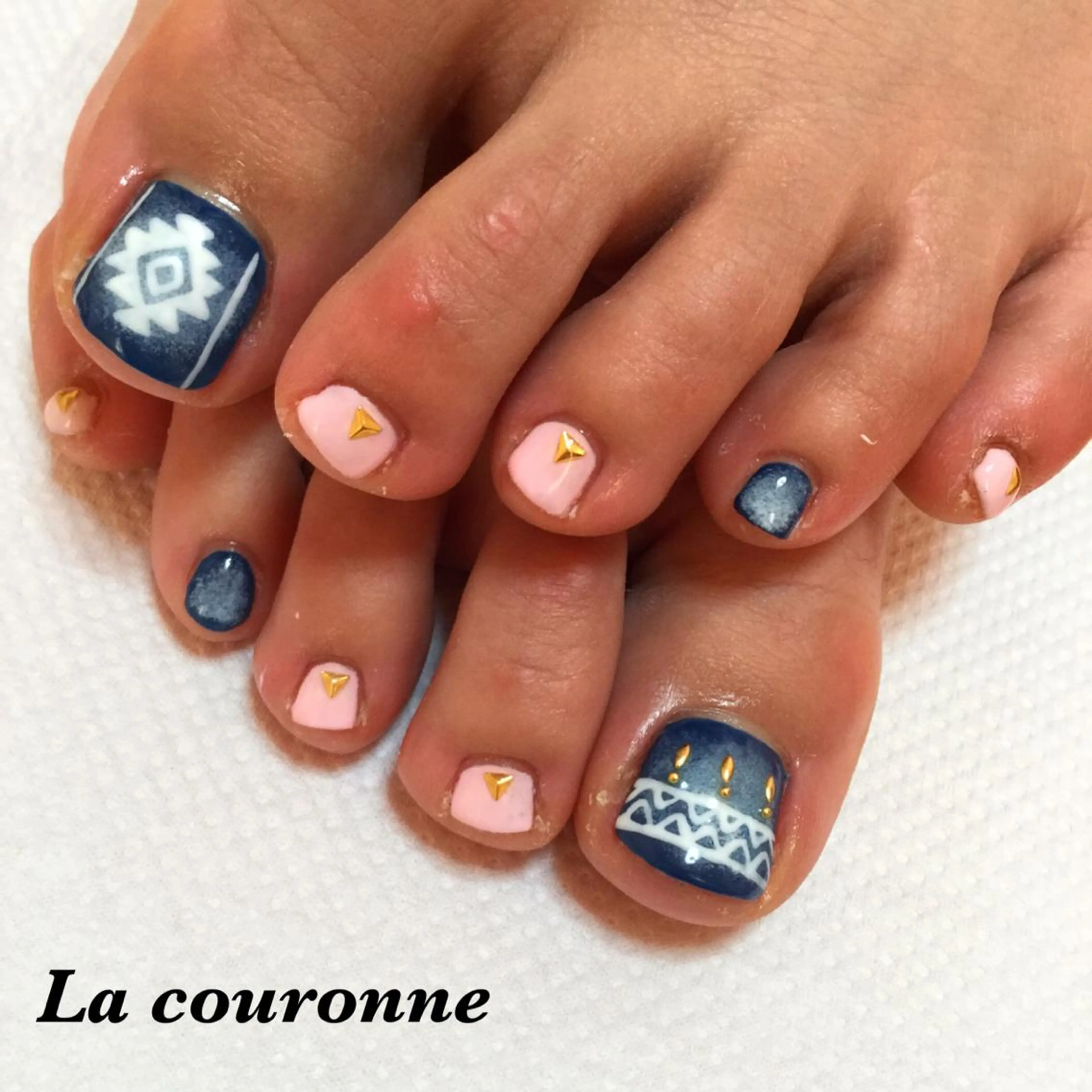 ネイル Lacouronne NATSUMIのネイルデザイン