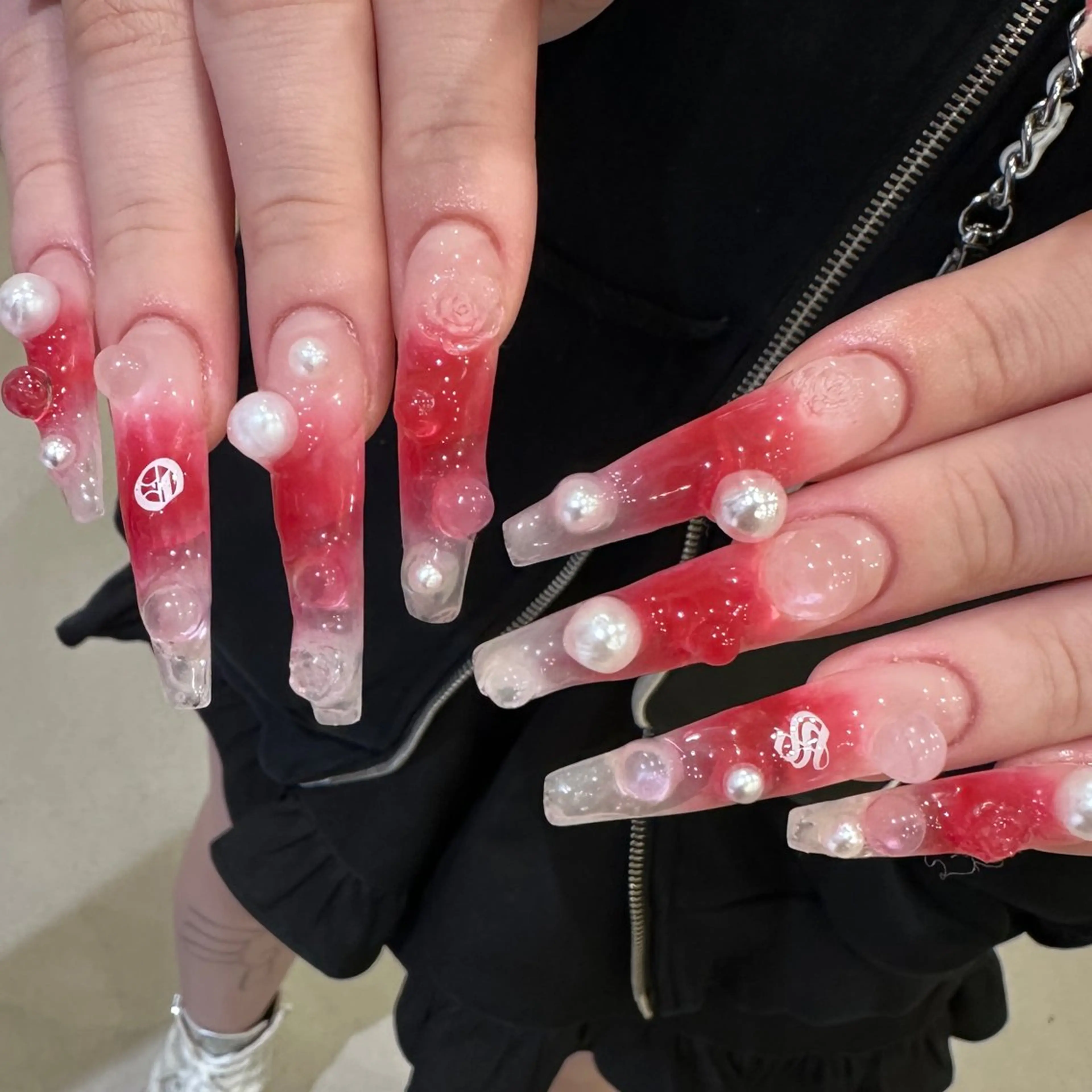 ネイル ハンドネイル 👽個性派ネイル🎀 komachiのヘアスタイル