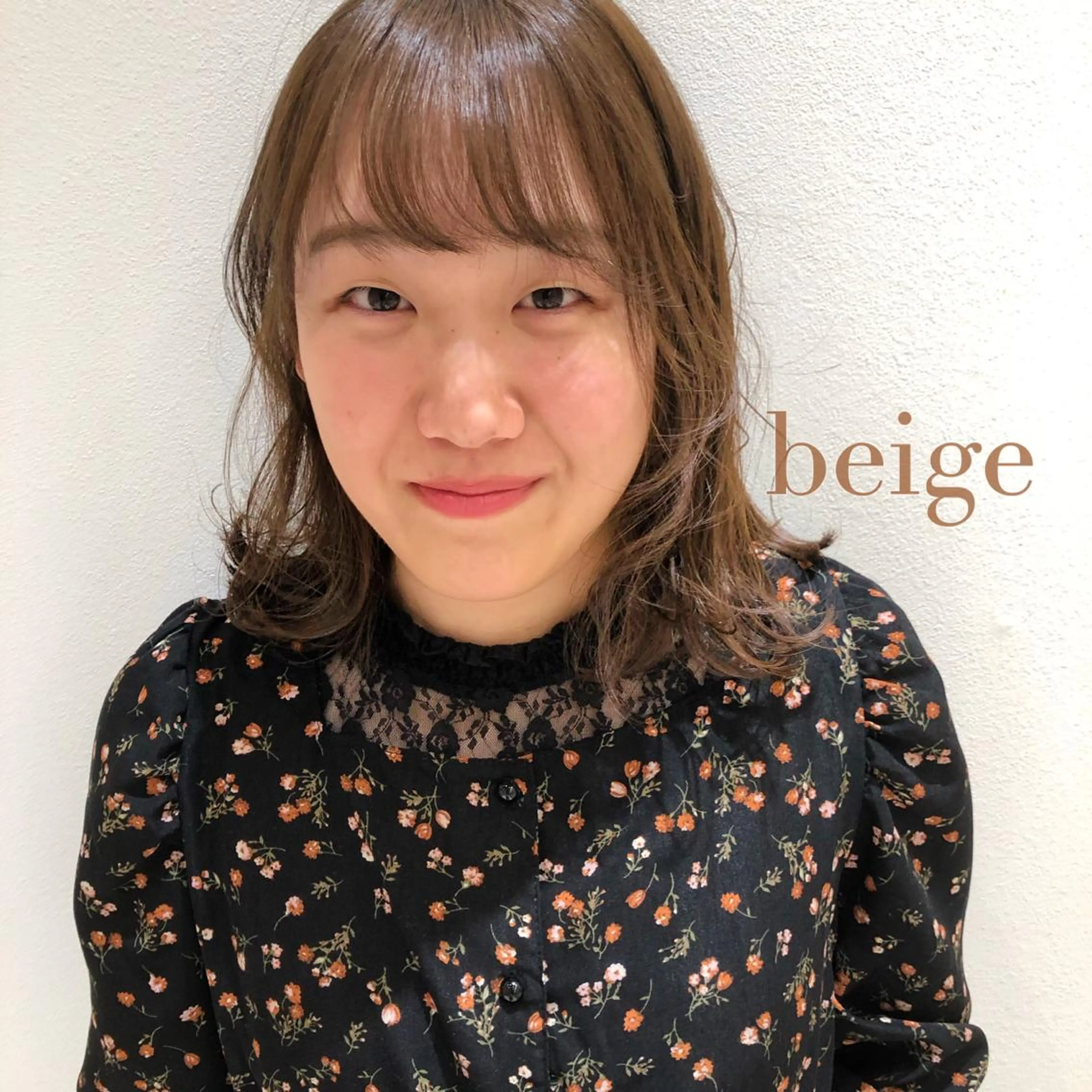 セミロング カラー ベージュカラー 透明感カラー BELLA/天王寺/ 似合わせ/木浦心のヘアスタイル