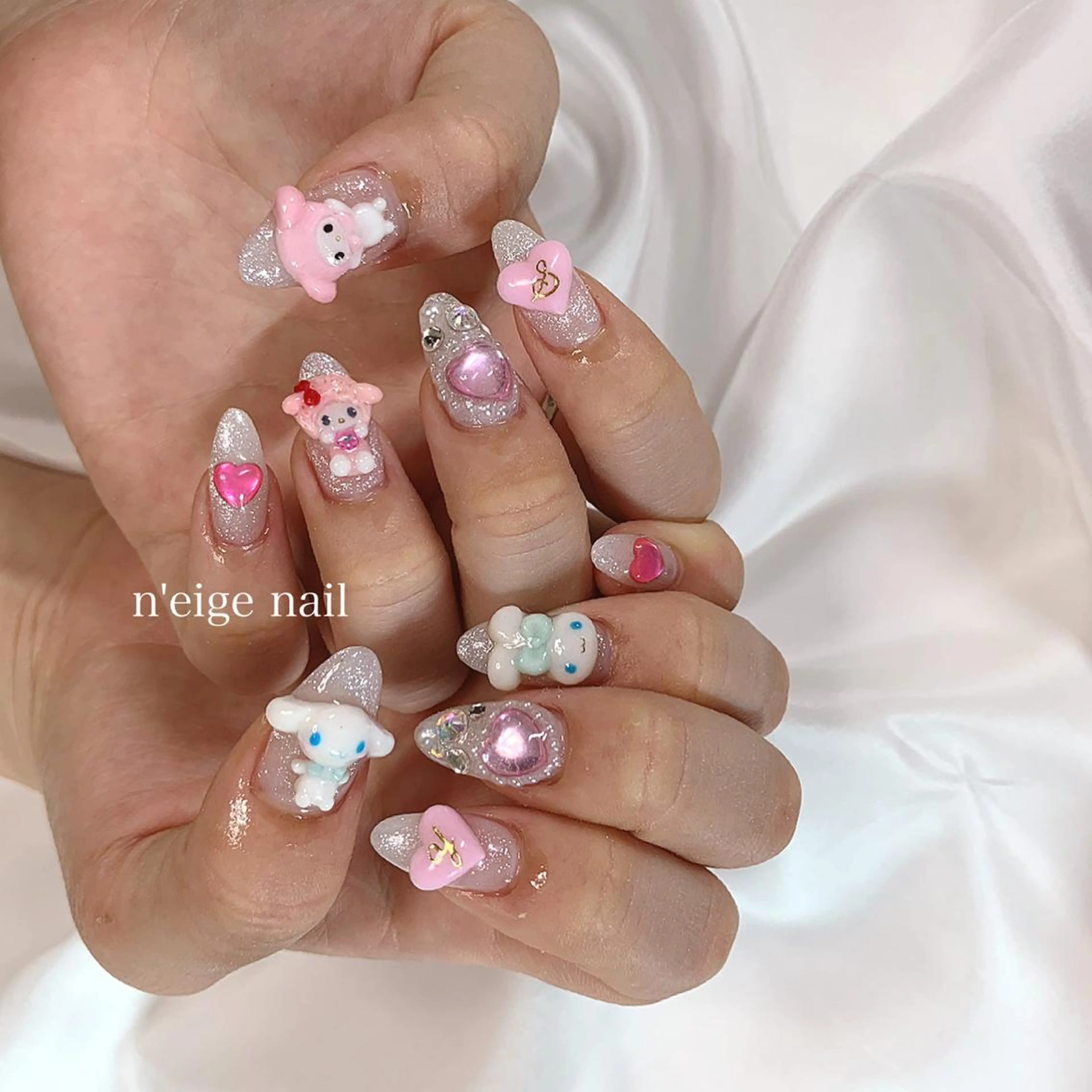 ネイル アートネイル ハート キラキラネイル 韓国ネイル ニュアンスネイル n'eige nail所属・大谷 綾香のネイルデザイン