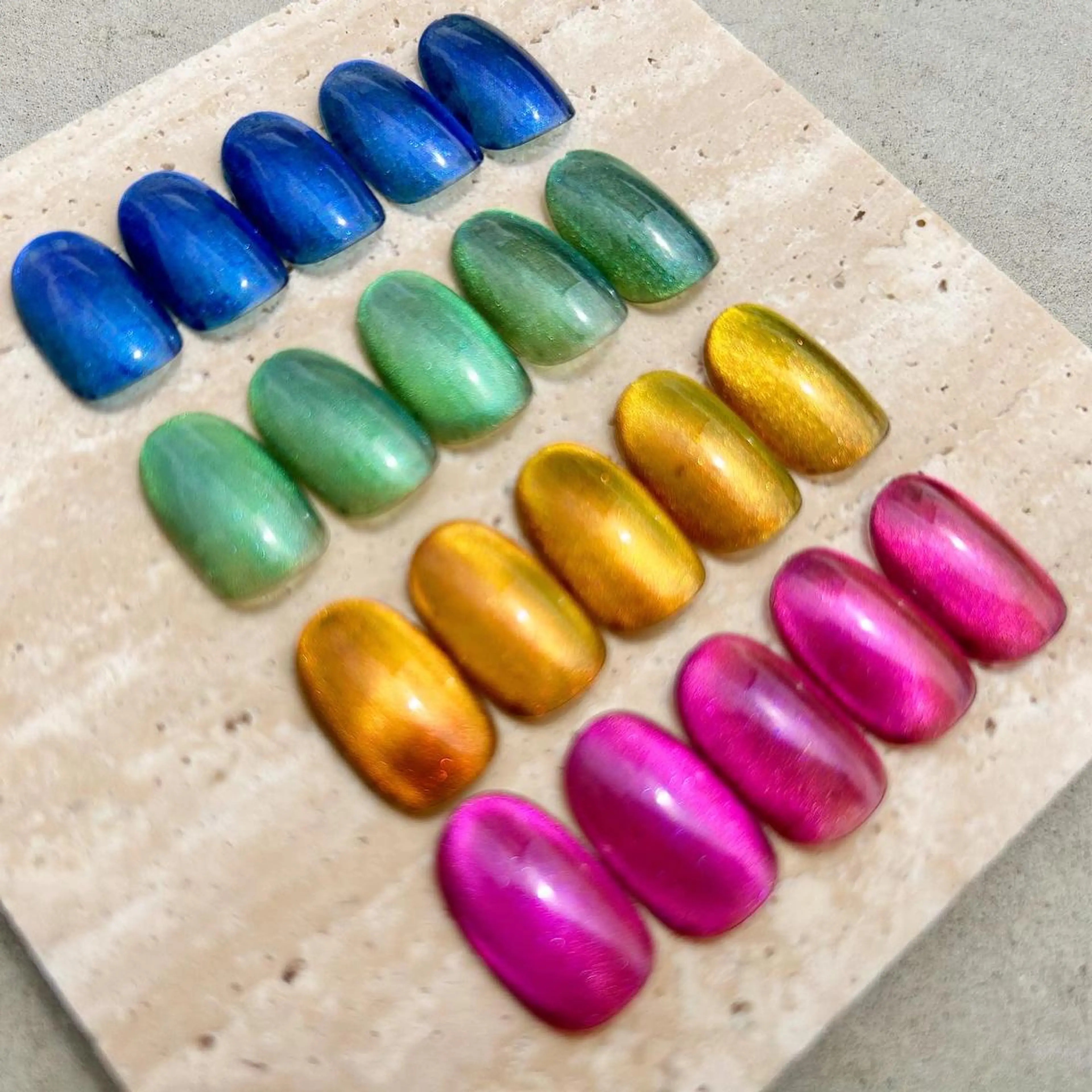 ネイル マグネットネイル nail salon amyのネイルデザイン