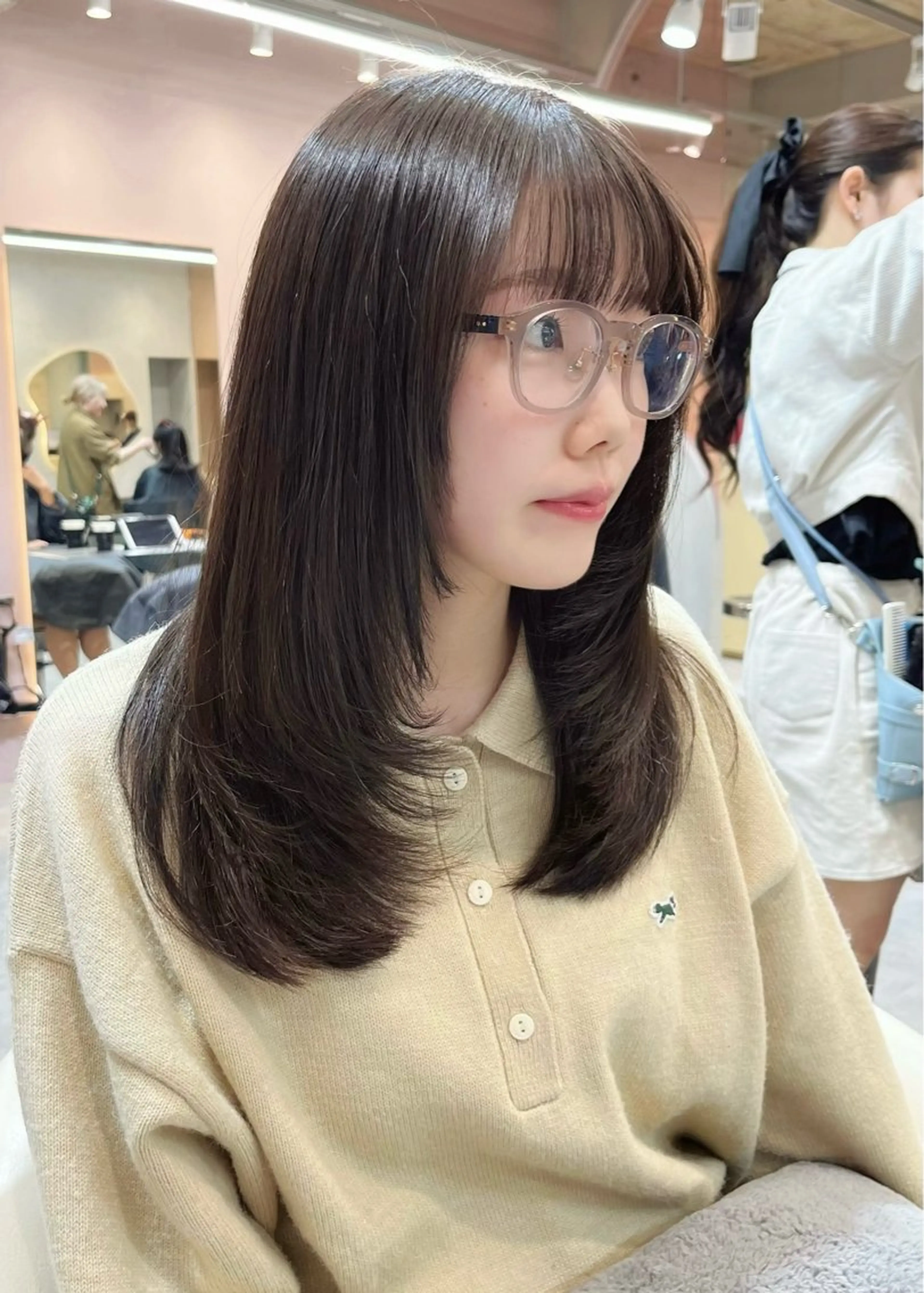 セミロング カラー 韓国風ヘア レイヤーカット カット ヘアカラー トリートメント レイヤーカット 大宮 蒲生優のヘアスタイル