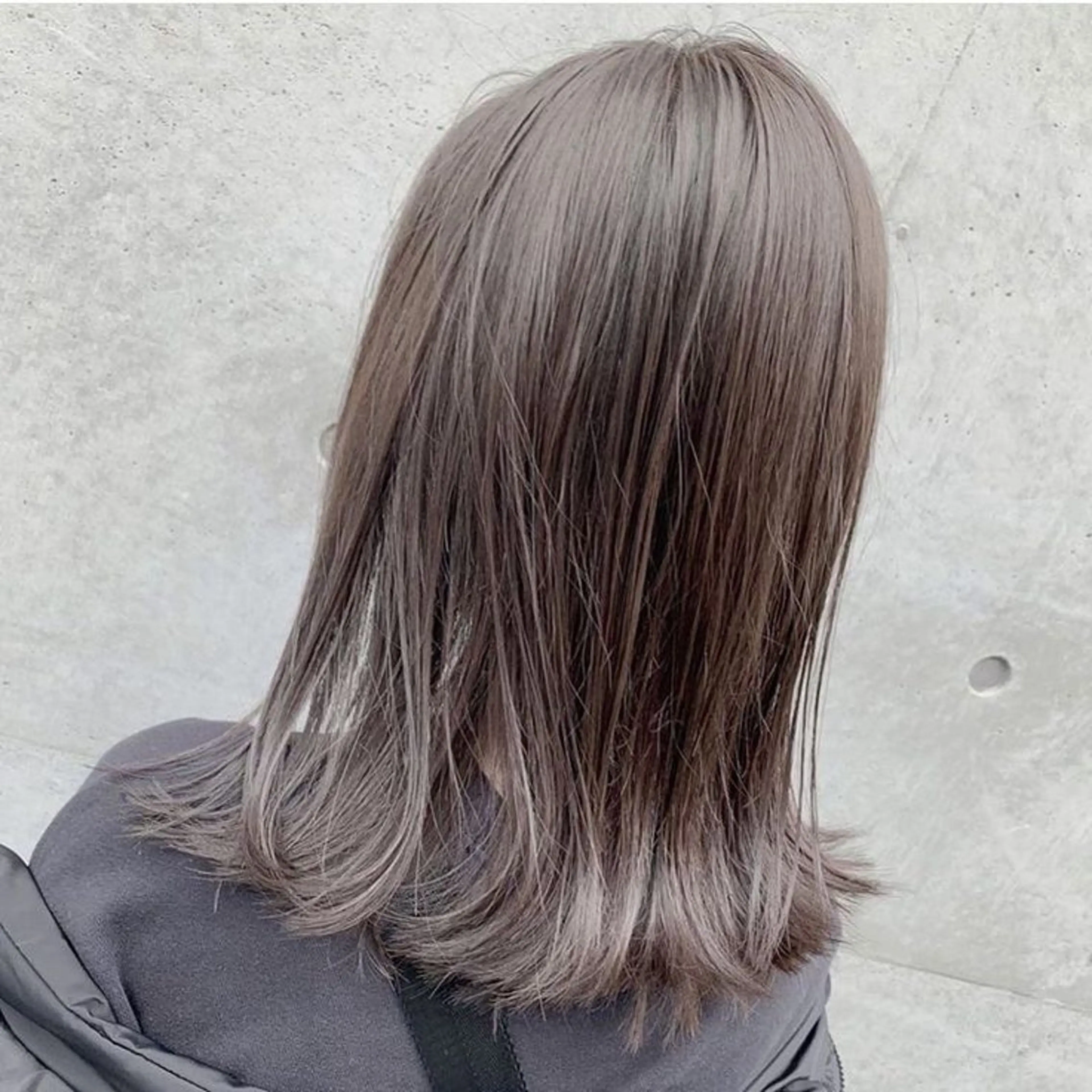 カラー ベージュカラー ブリーチ ミルクティーベージュ ブリーチなしカラー 当日予約⭕️ fifth渋谷太田のヘアスタイル