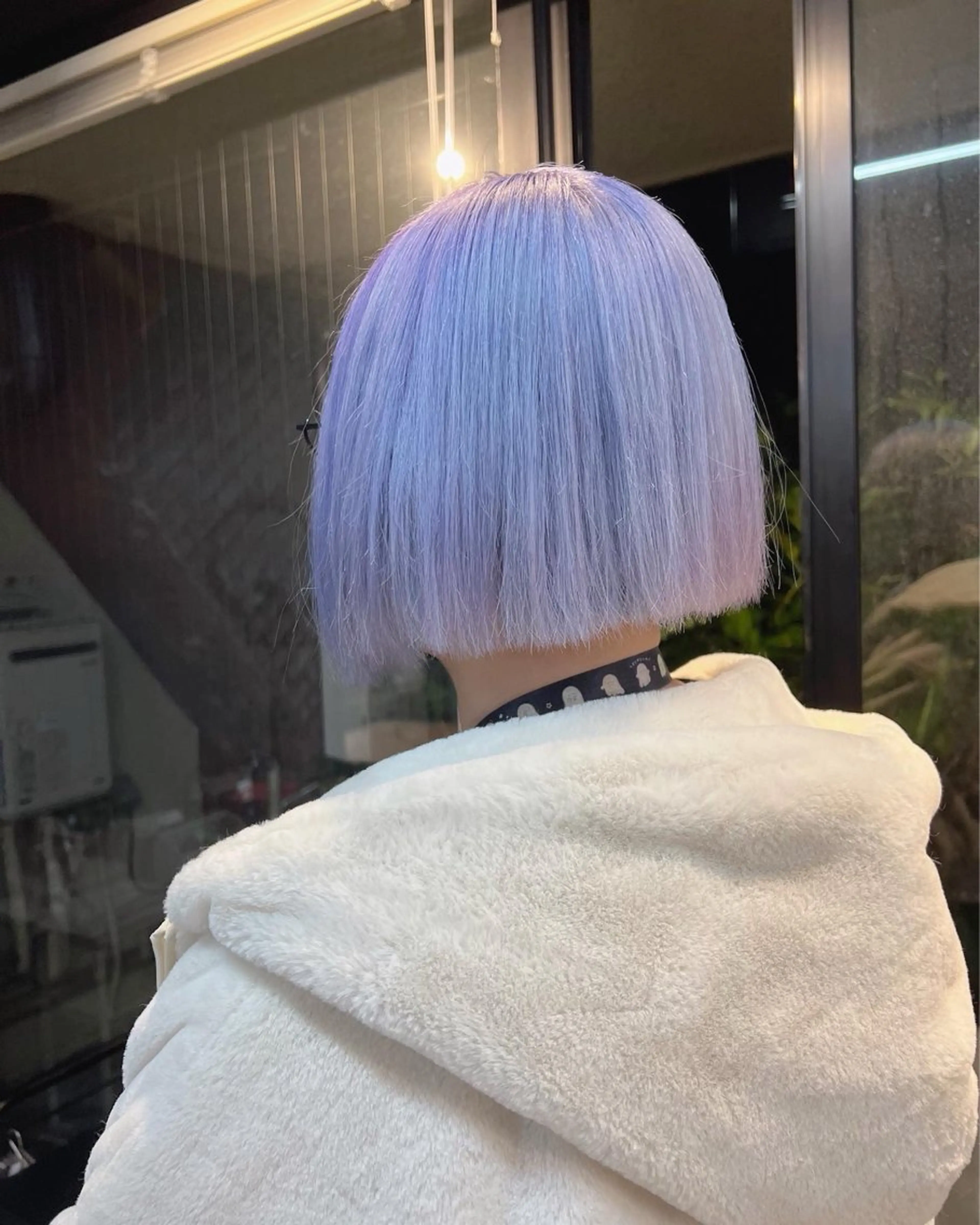 ミディアム カラー ブリーチ ブルーカラー daiki 原宿のヘアスタイル