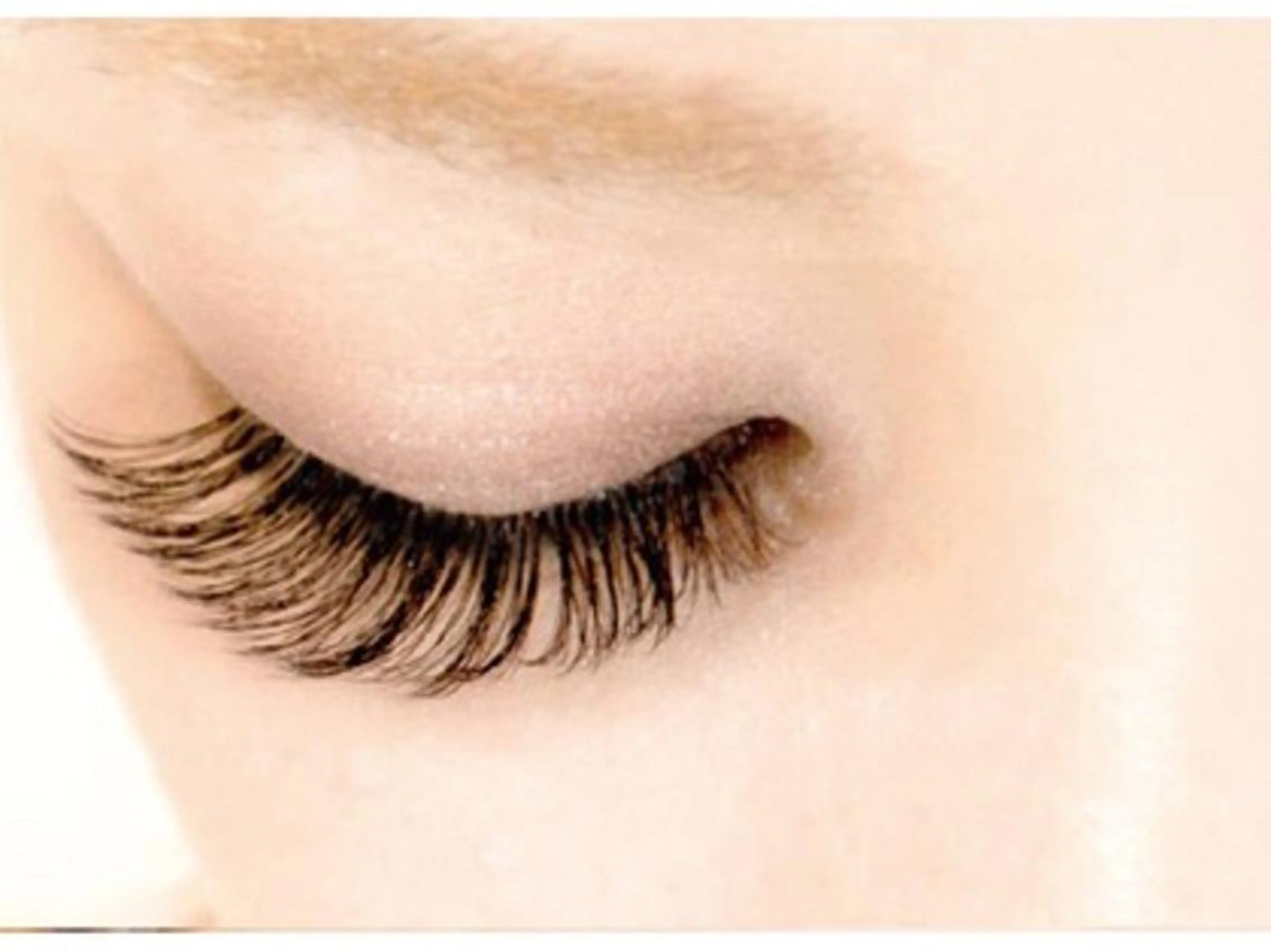 マツエク・マツパ シェアサロン FREYA札幌駅北口のマツエク・マツパデザイン