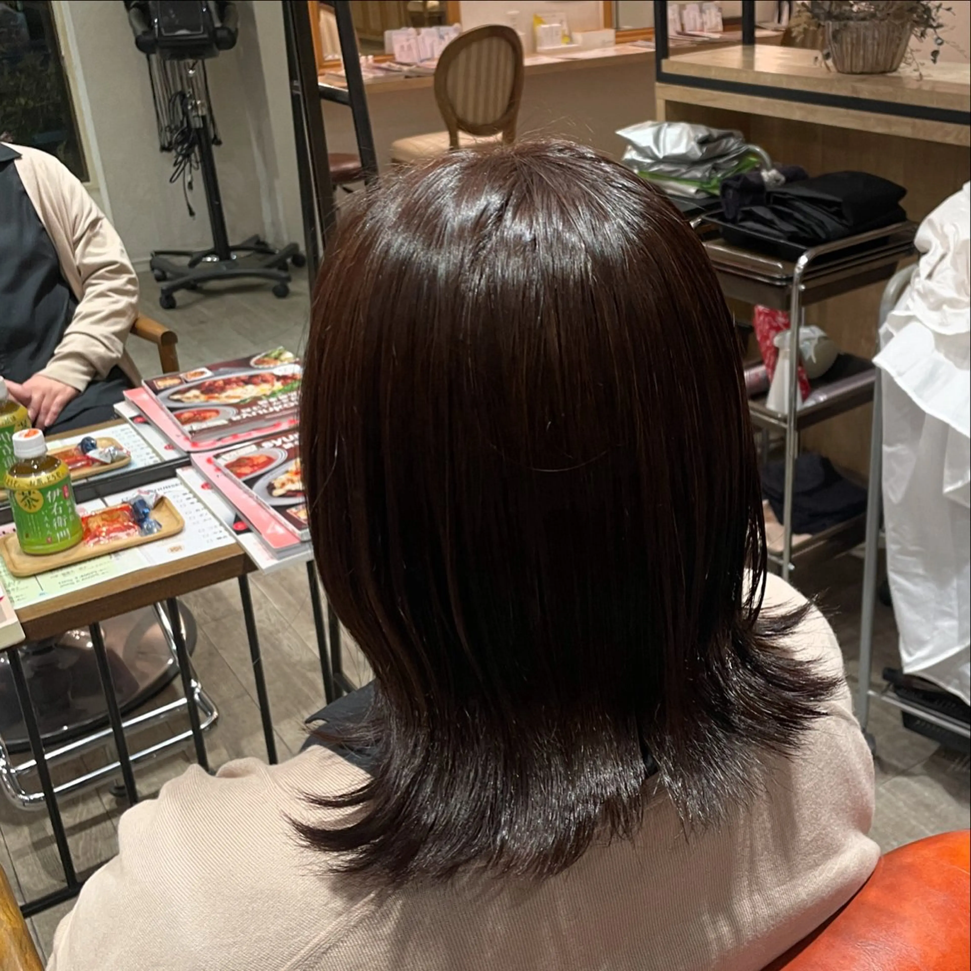 ミディアム トリートメント 南場 智美のヘアスタイル