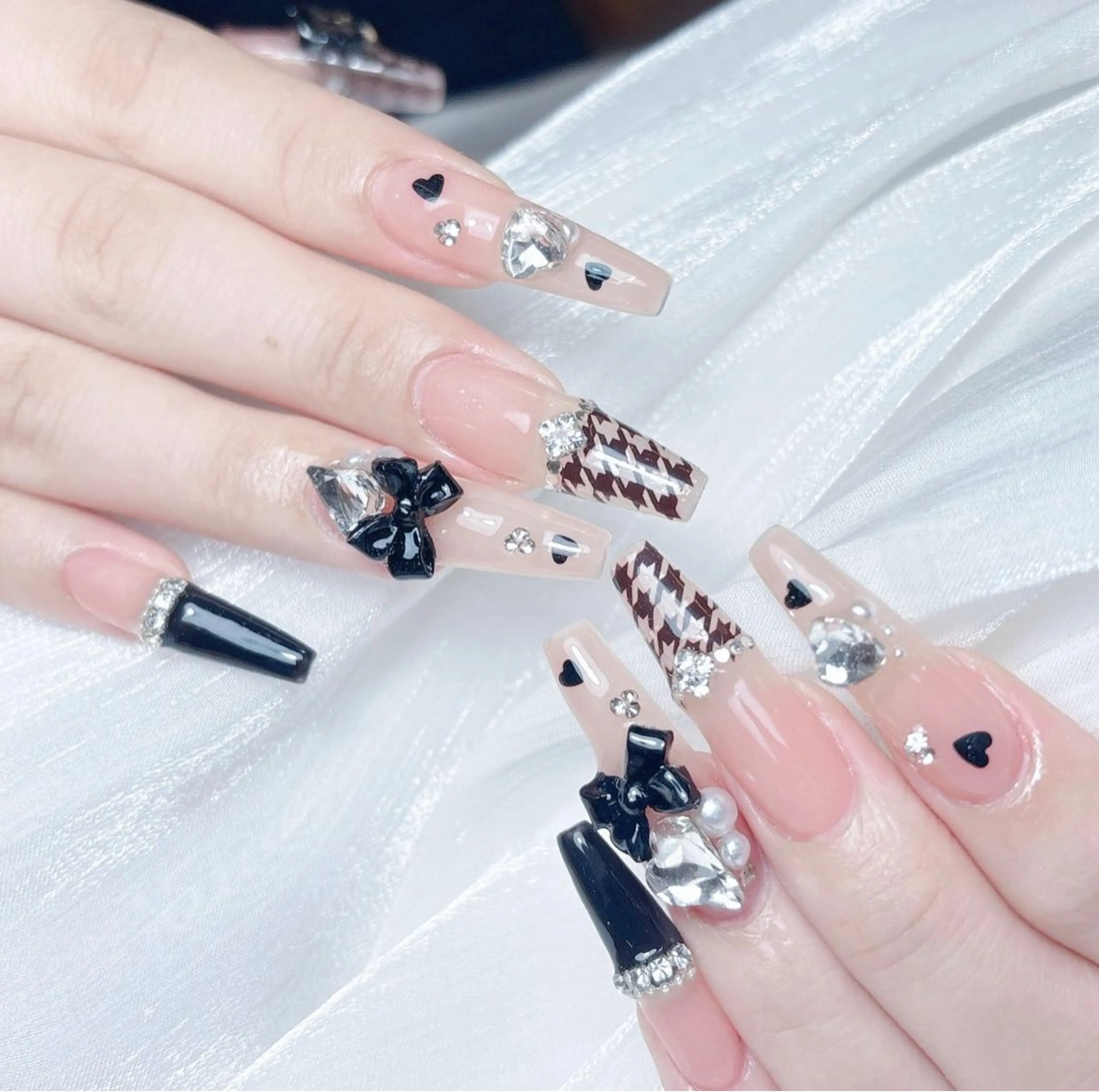 ネイル M🌷nail 長さだし専門店のネイルデザイン