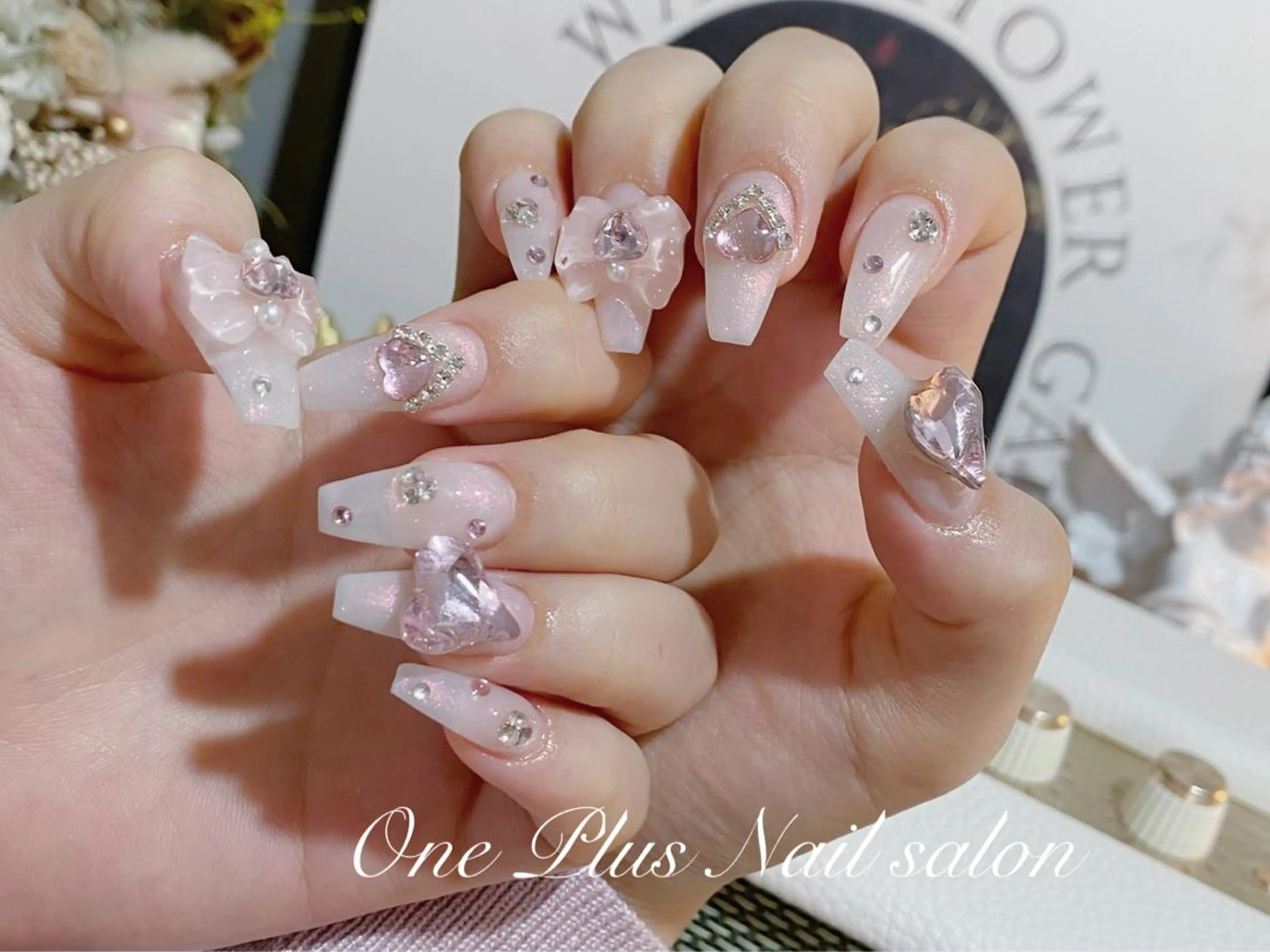 ネイル One Plus Nail Salonのネイルデザイン