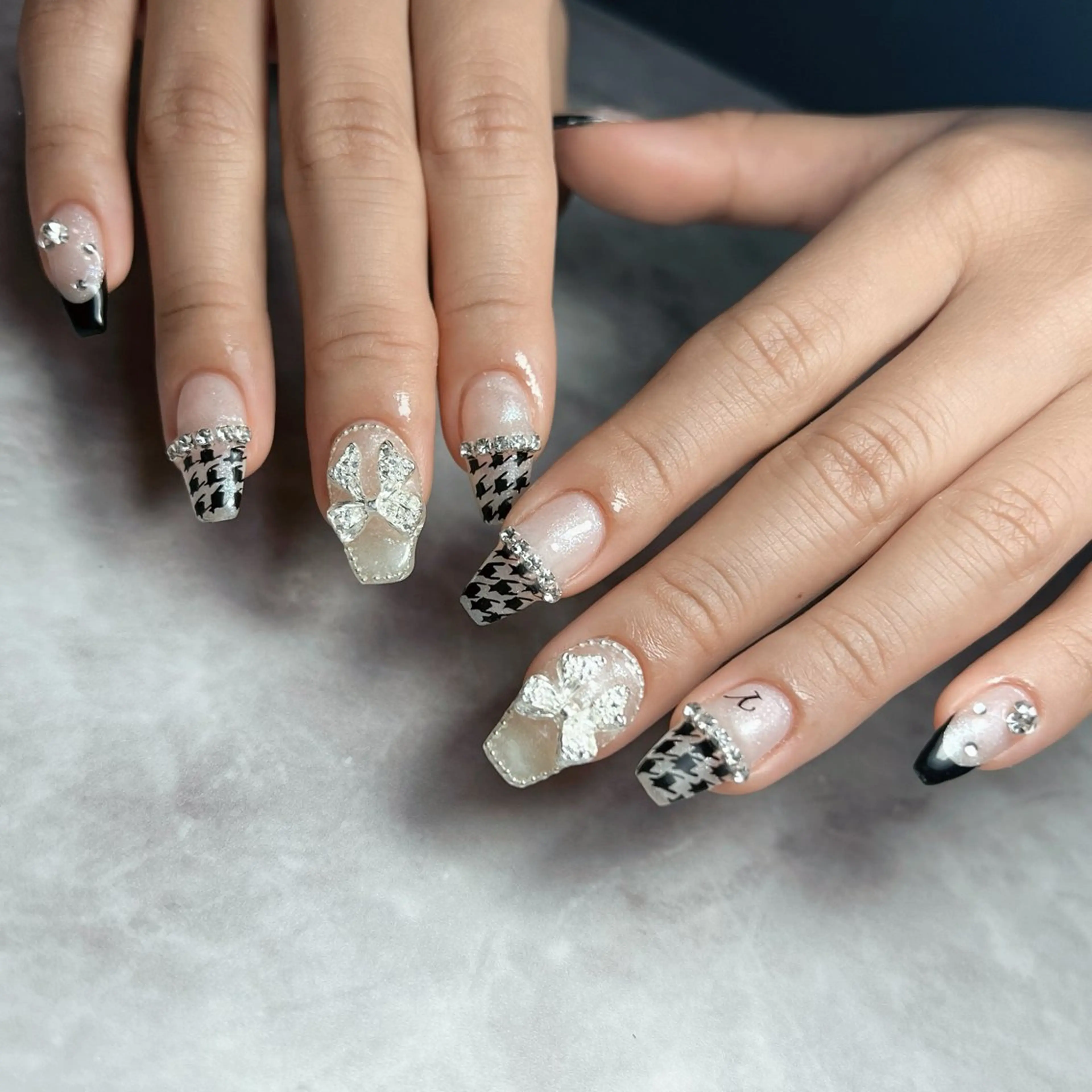 ネイル ハンドネイル Dia Nail AKIのネイルデザイン