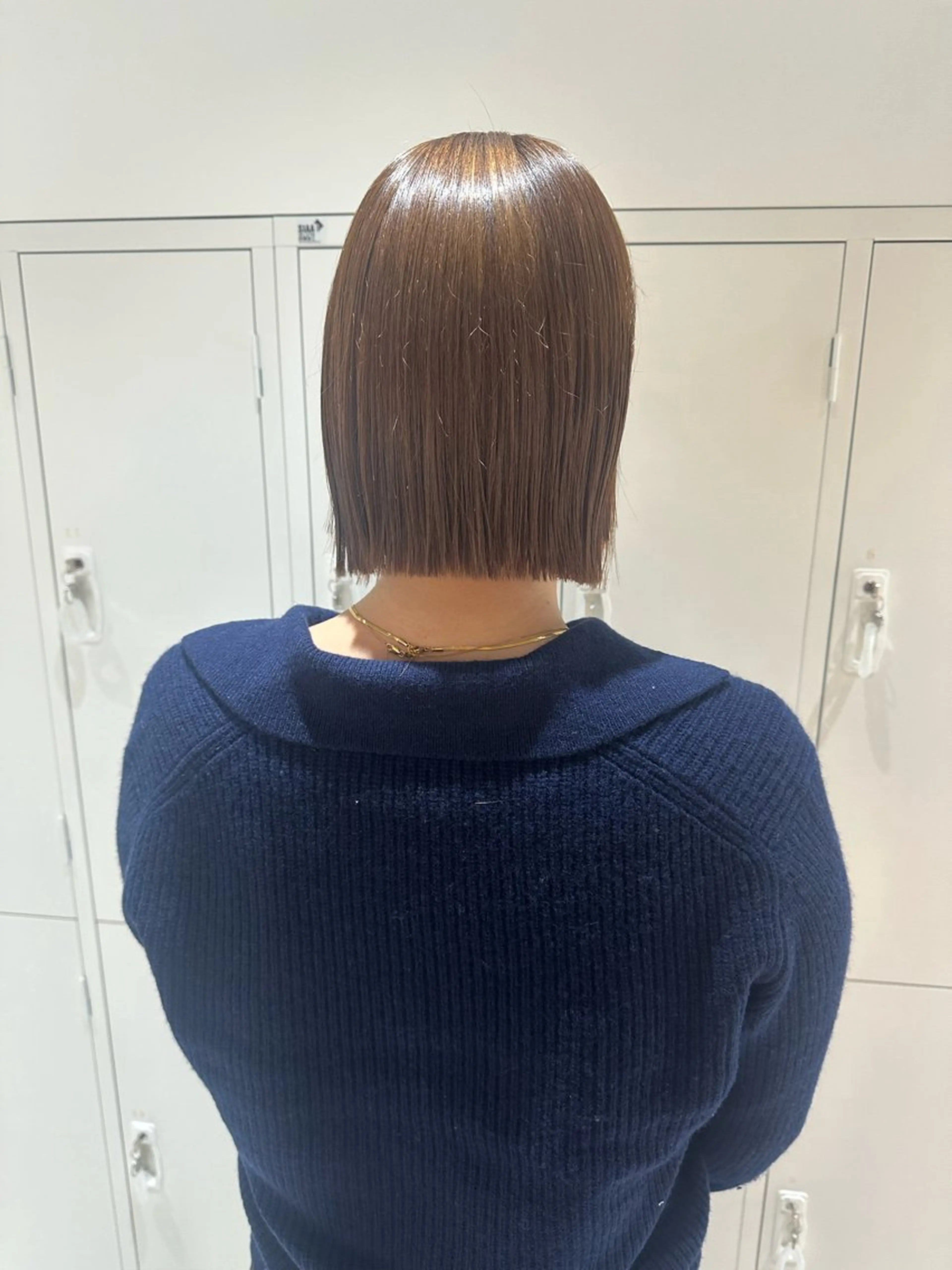 ショート ボブ 酸性ストレート カット 縮毛矯正 信太 佑茄のヘアスタイル