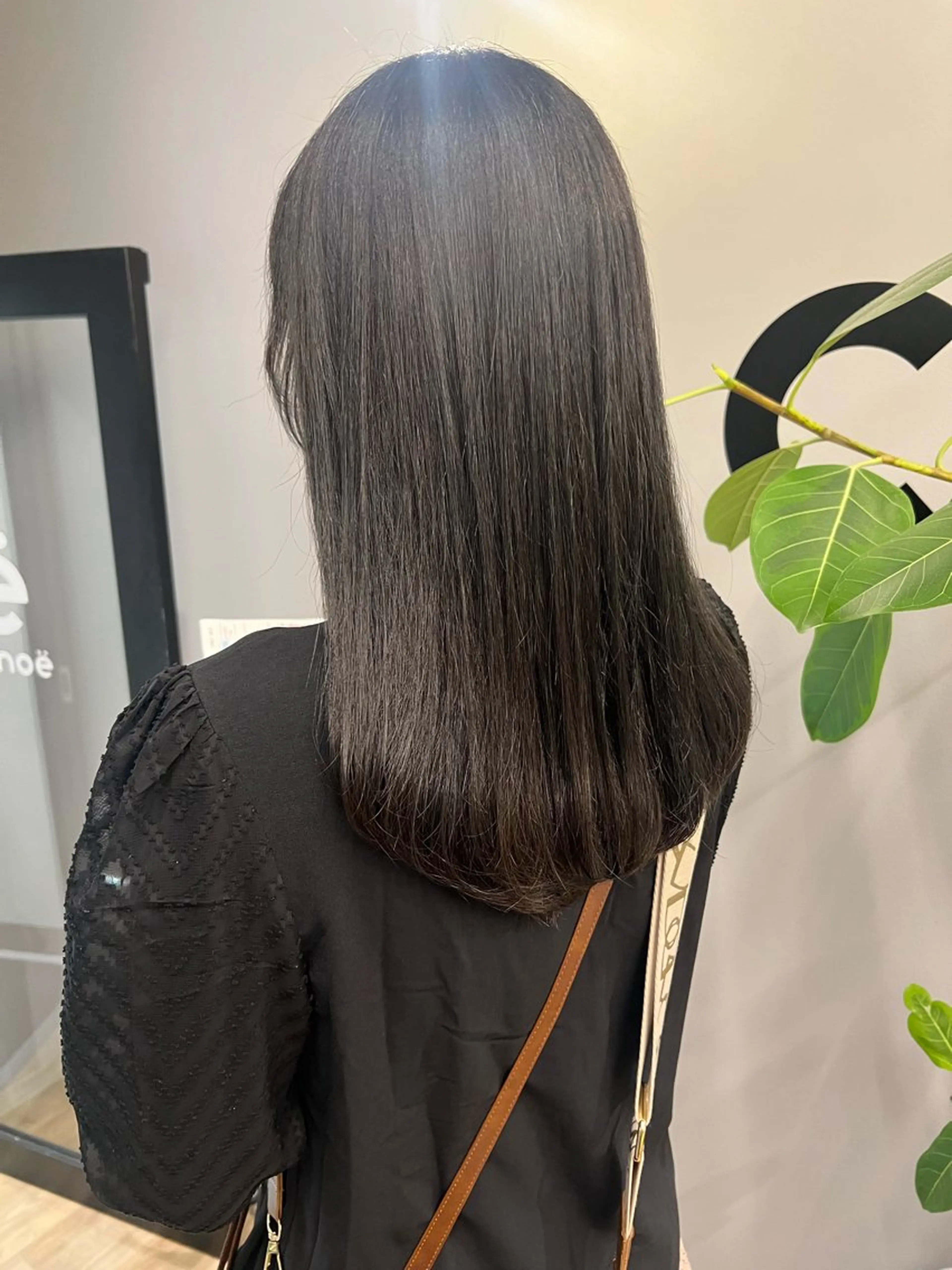 セミロング カラー 透明感カラー 髪質改善 トリートメント カット ヘアカラー トリートメント ヘッドスパ カノエ大濠店／カラー AZUのヘアスタイル