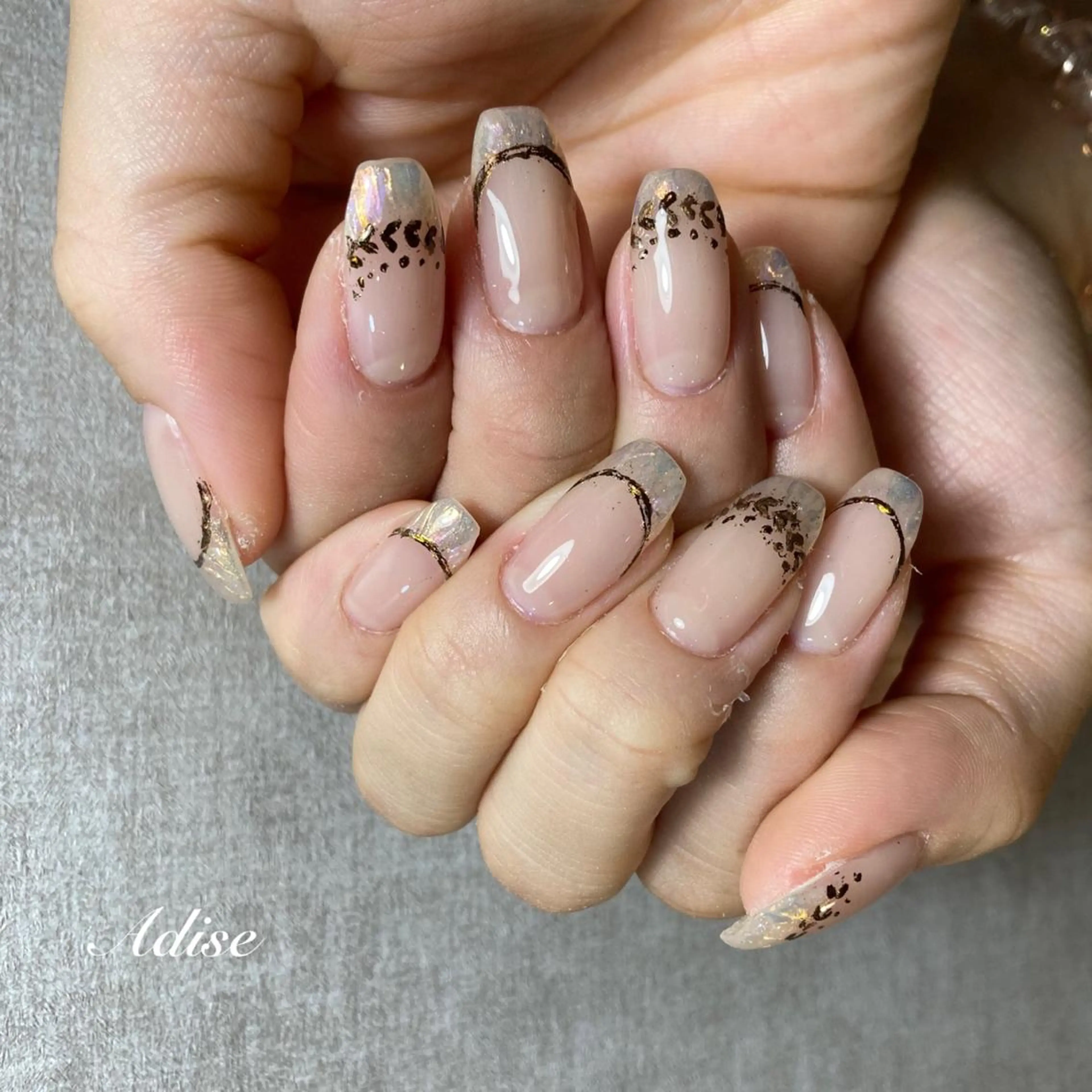 ネイル フレンチネイル グラデーション ニュアンスネイル オフィスネイル 第一印象専門サロン ADISEのエステ・リラクイメージ