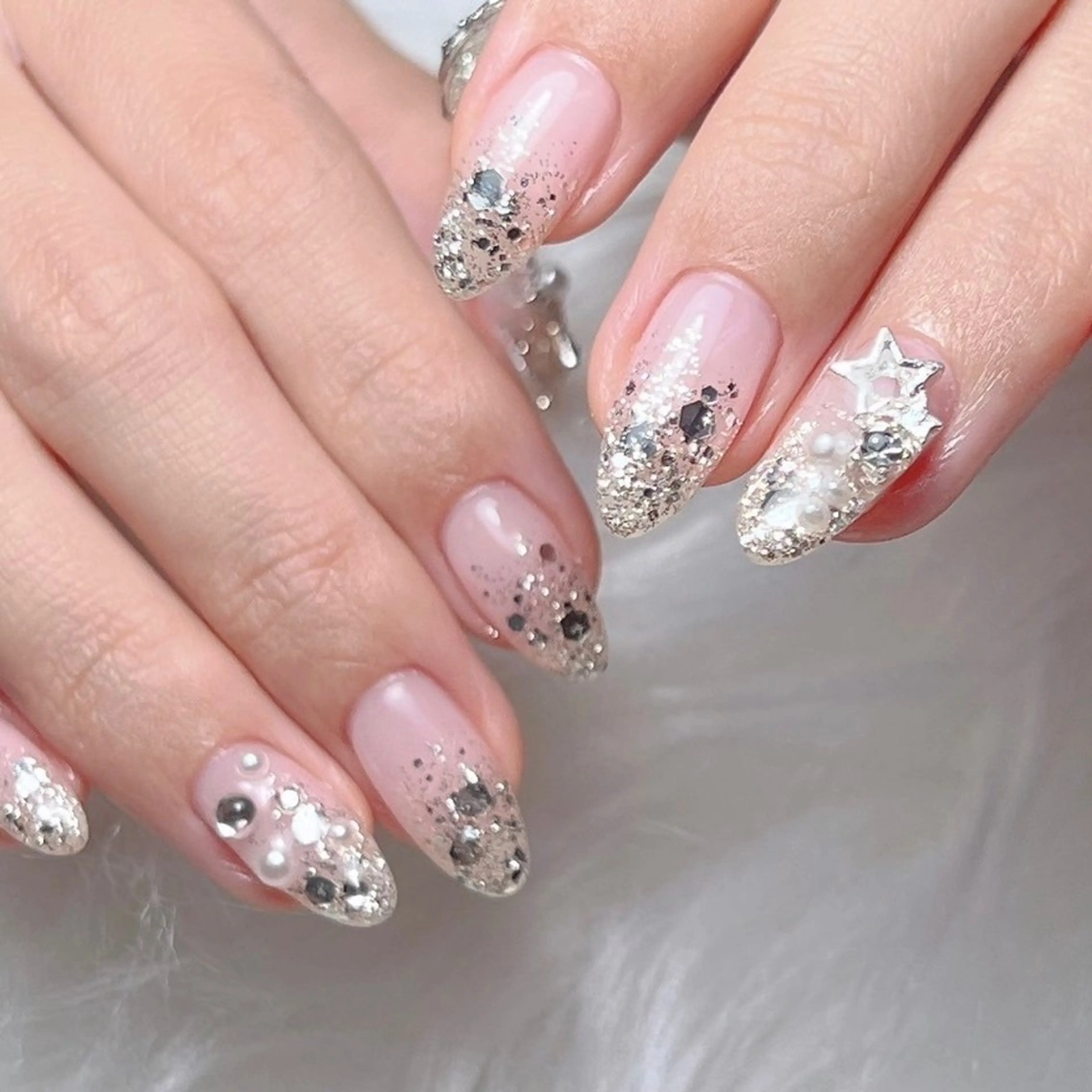 ネイル キラキラネイル シンプルネイル ハンドネイル Nail lieNのネイルデザイン